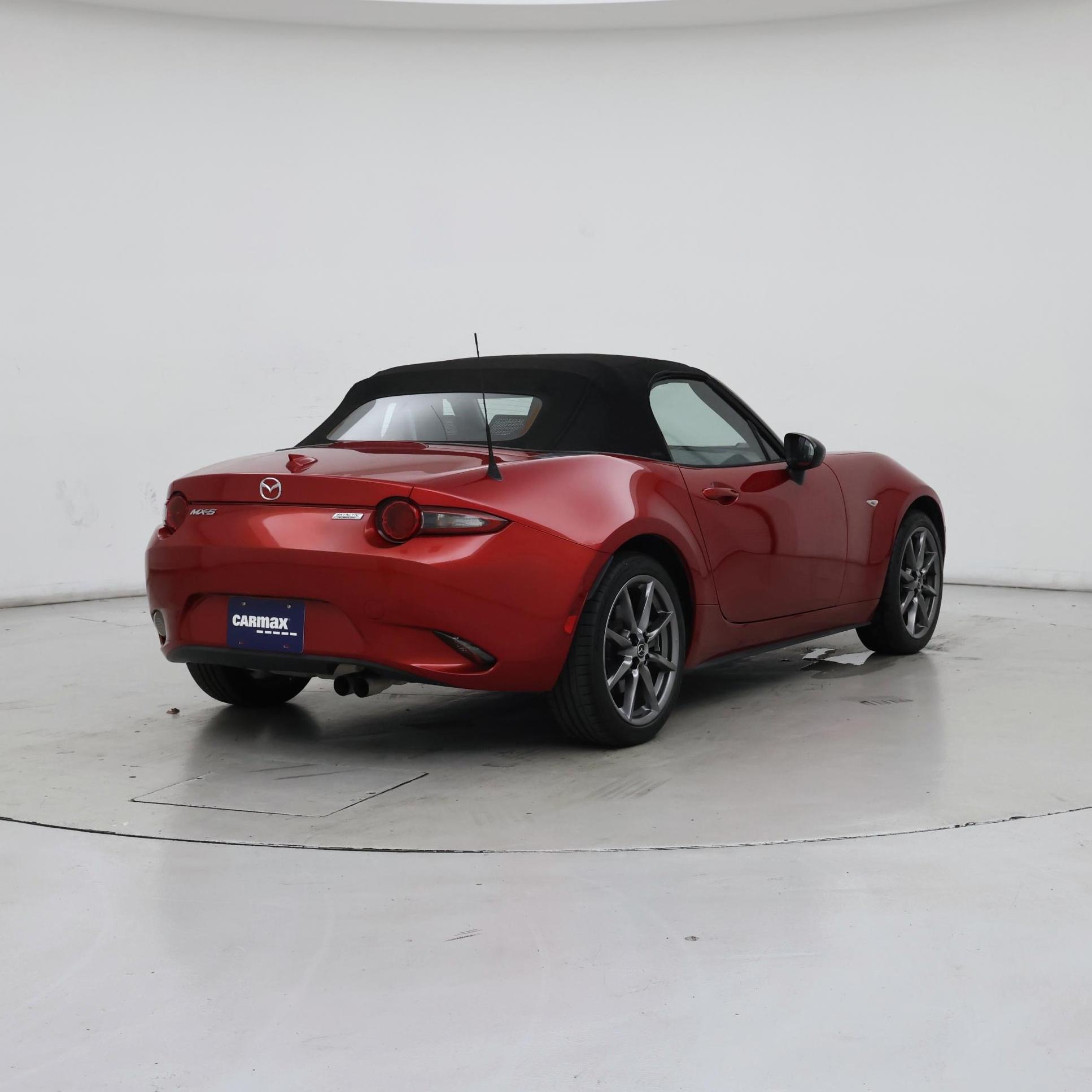 Thumbnail: 2016 Mazda MX-5 Miata - 8