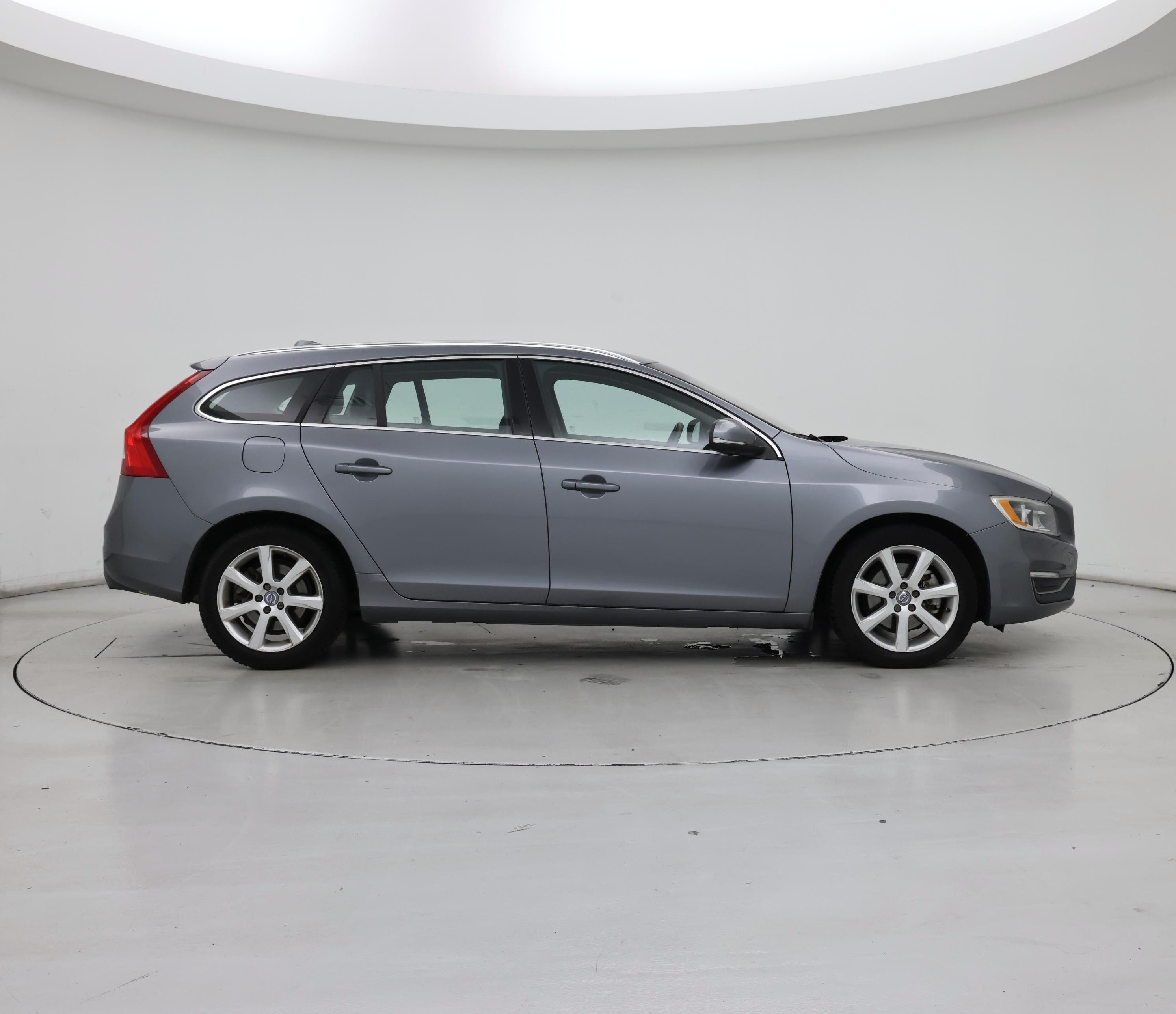 Thumbnail: 2016 Volvo V60 - 7