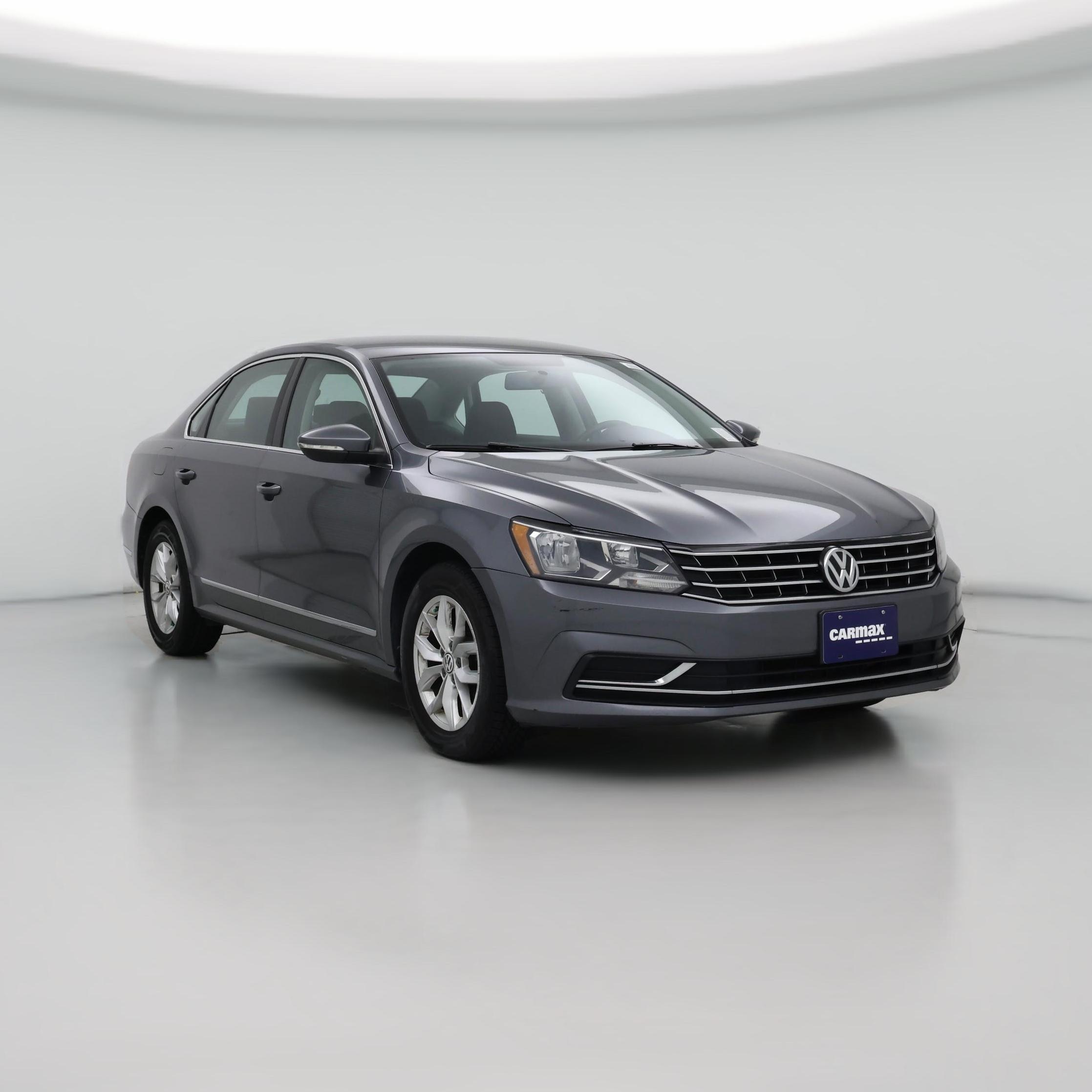 Thumbnail: 2016 Volkswagen Passat - 1