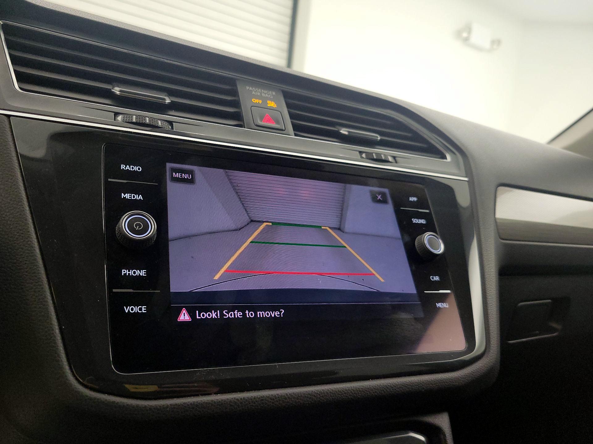 Thumbnail: 2019 Volkswagen Tiguan - 14