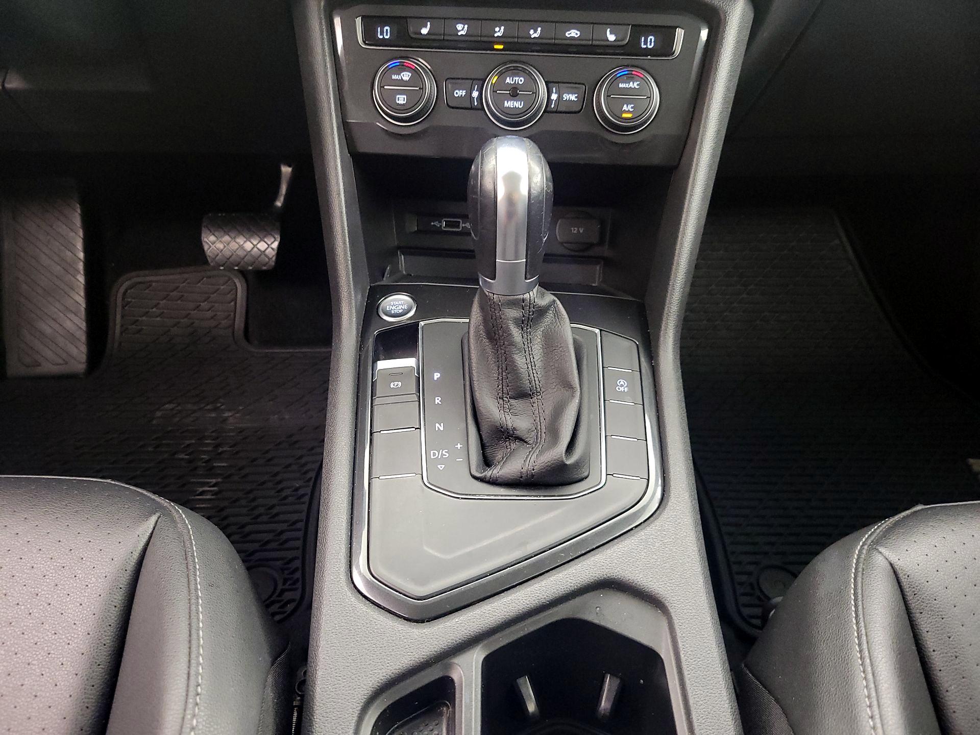 Thumbnail: 2019 Volkswagen Tiguan - 17