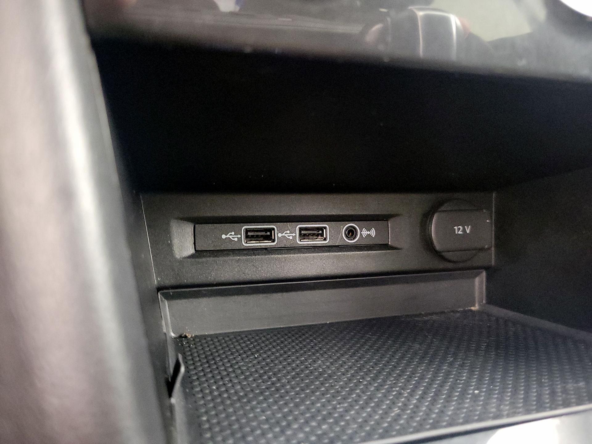 Thumbnail: 2019 Volkswagen Tiguan - 18