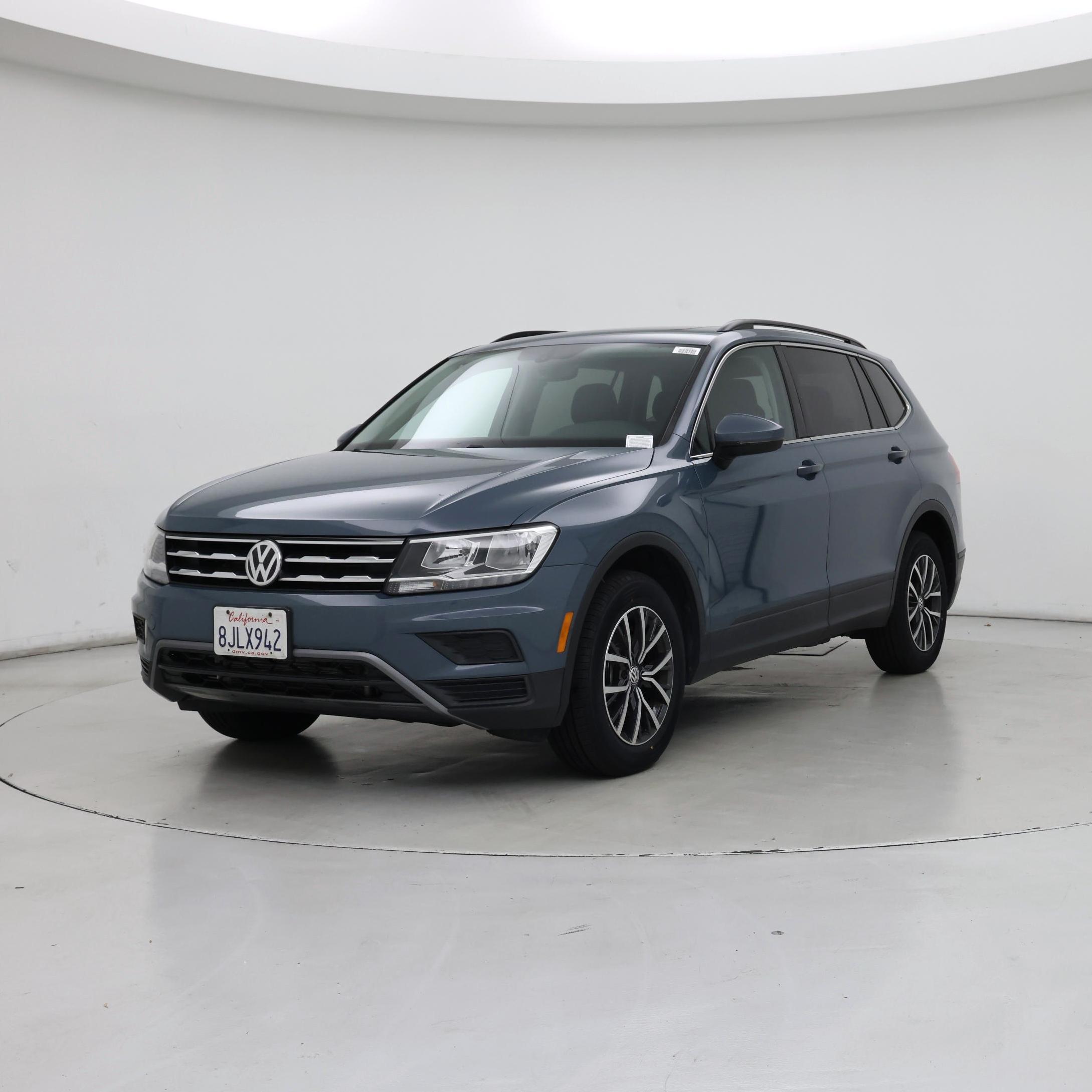 Thumbnail: 2019 Volkswagen Tiguan - 4