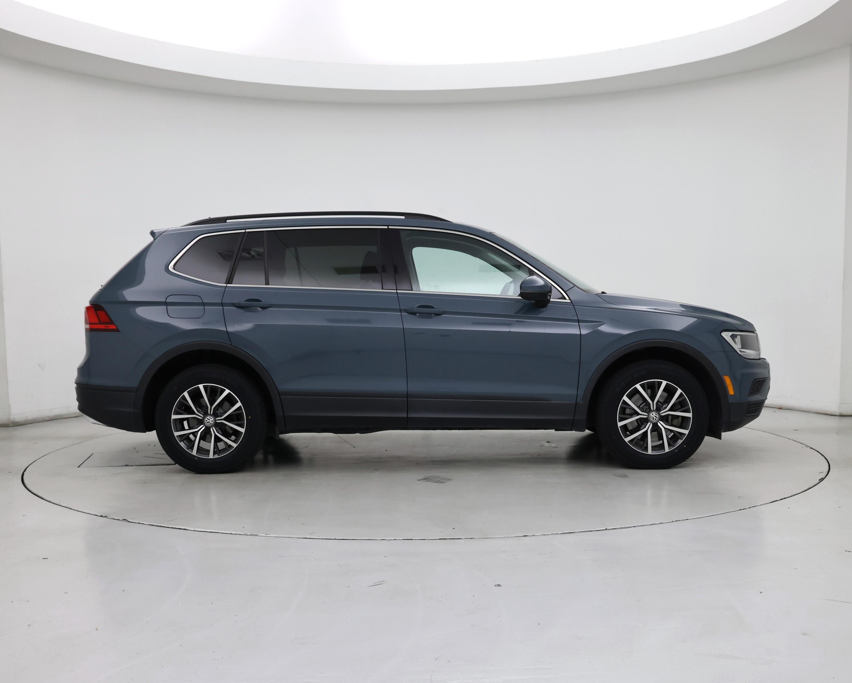 Thumbnail: 2019 Volkswagen Tiguan - 7