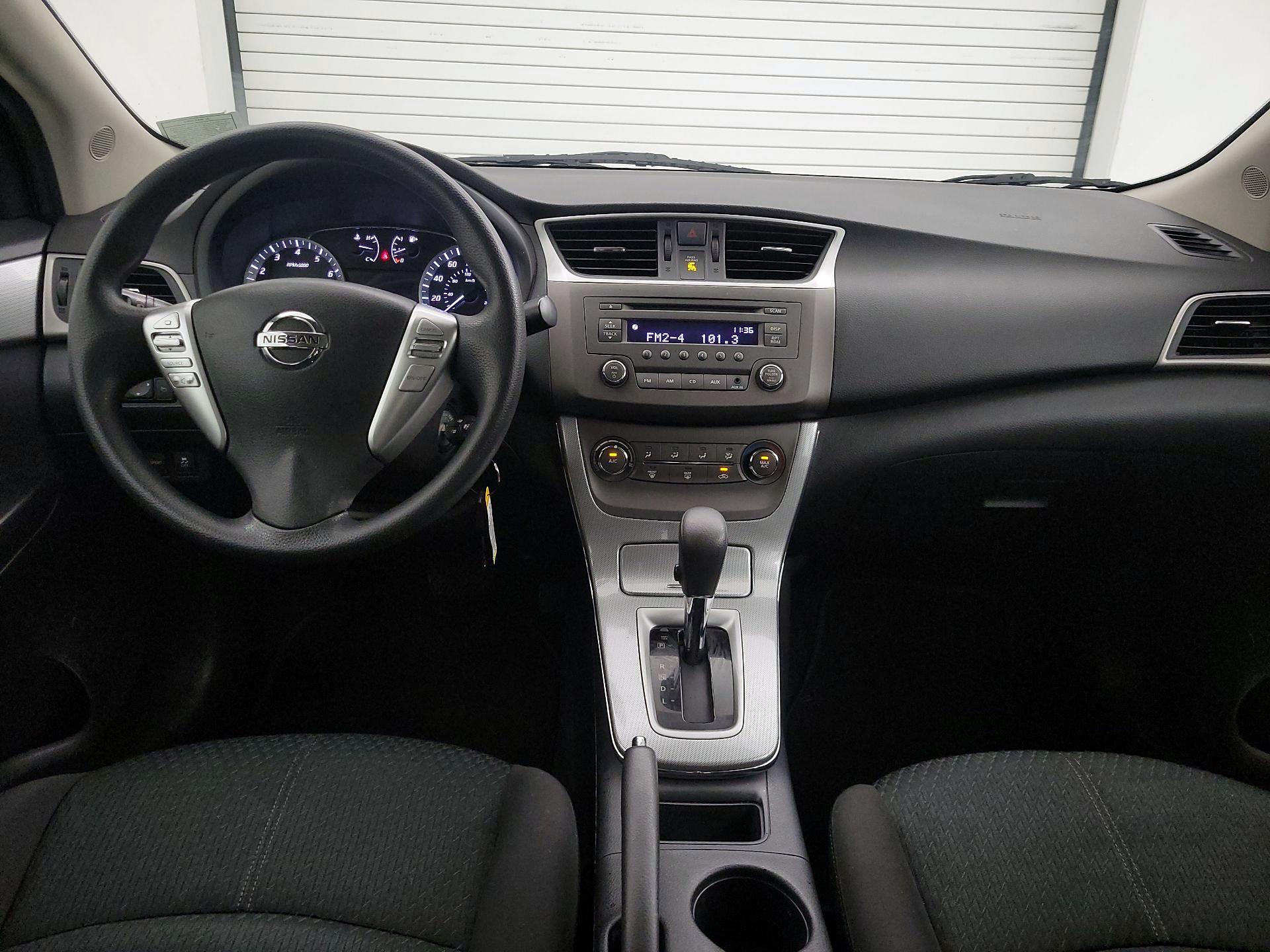 Thumbnail: 2014 Nissan Sentra - 9