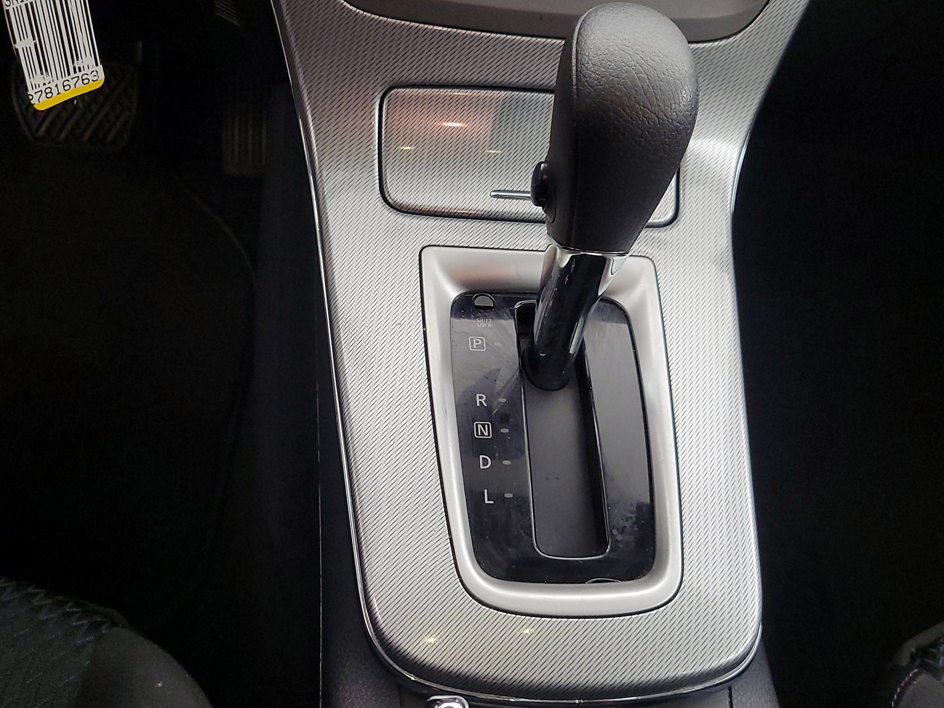 Thumbnail: 2014 Nissan Sentra - 16