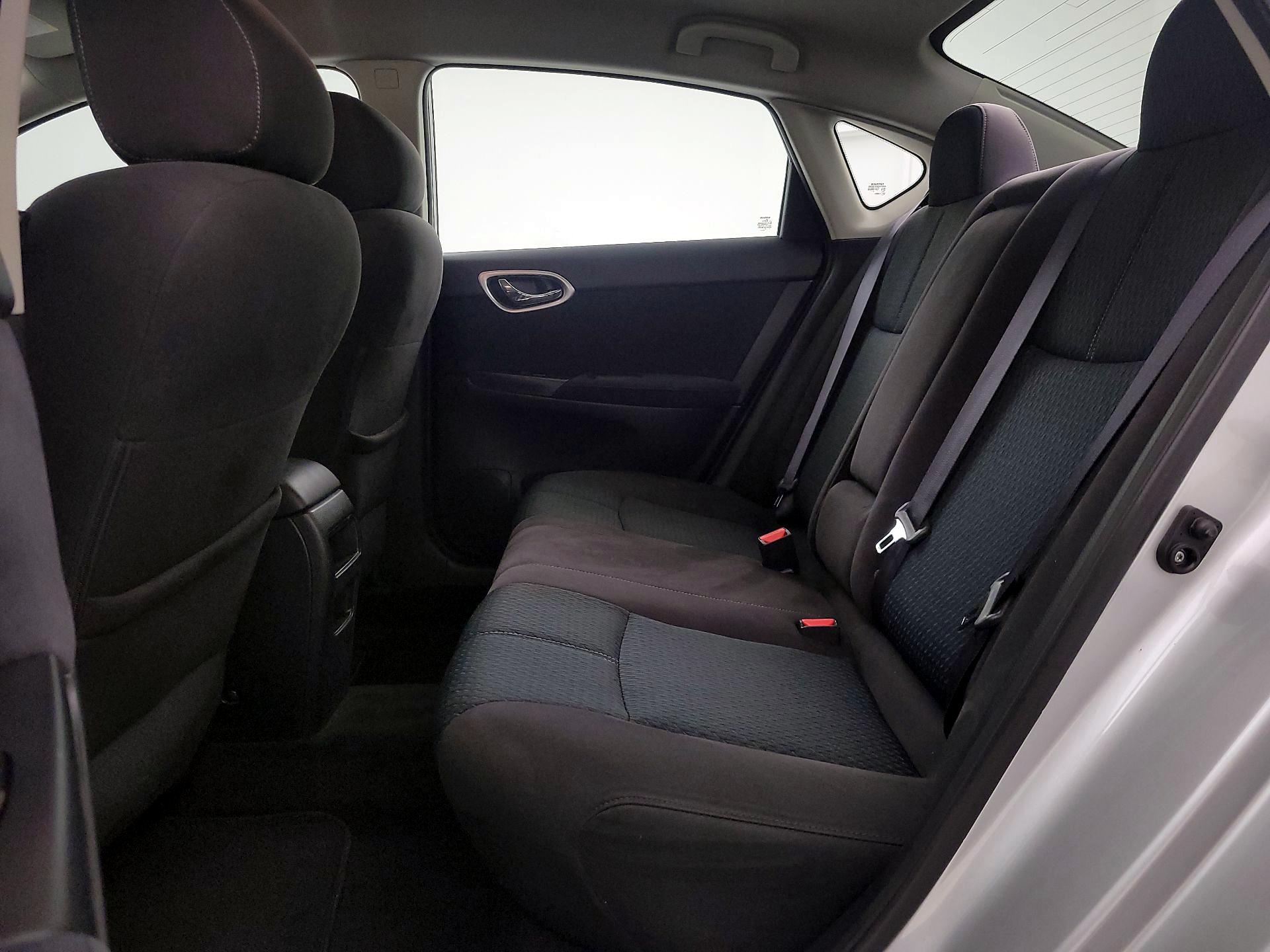 Thumbnail: 2014 Nissan Sentra - 18