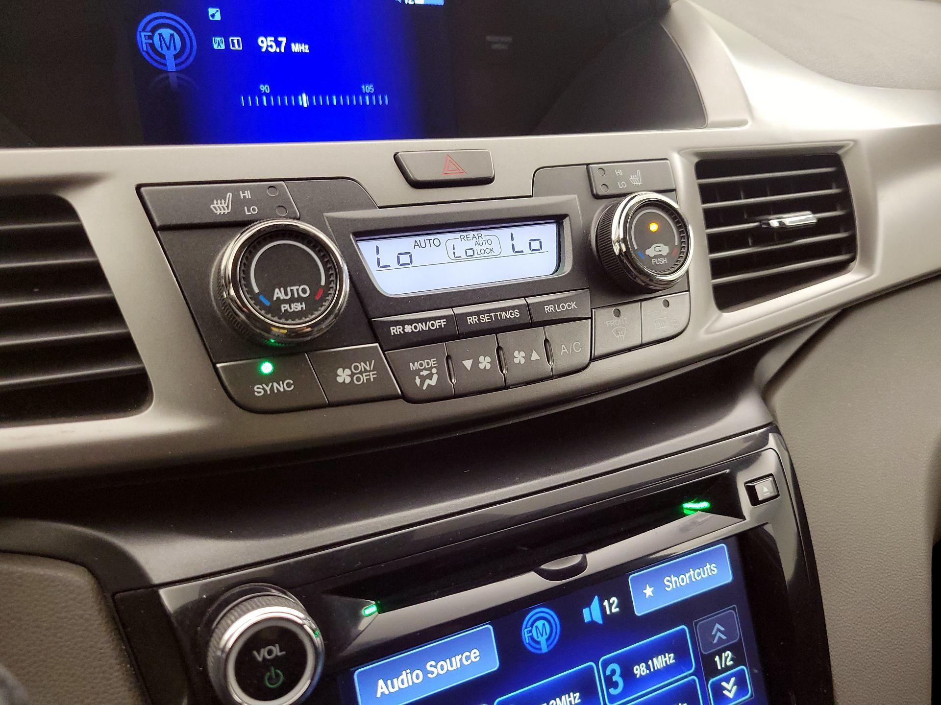 Thumbnail: 2016 Honda Odyssey - 16
