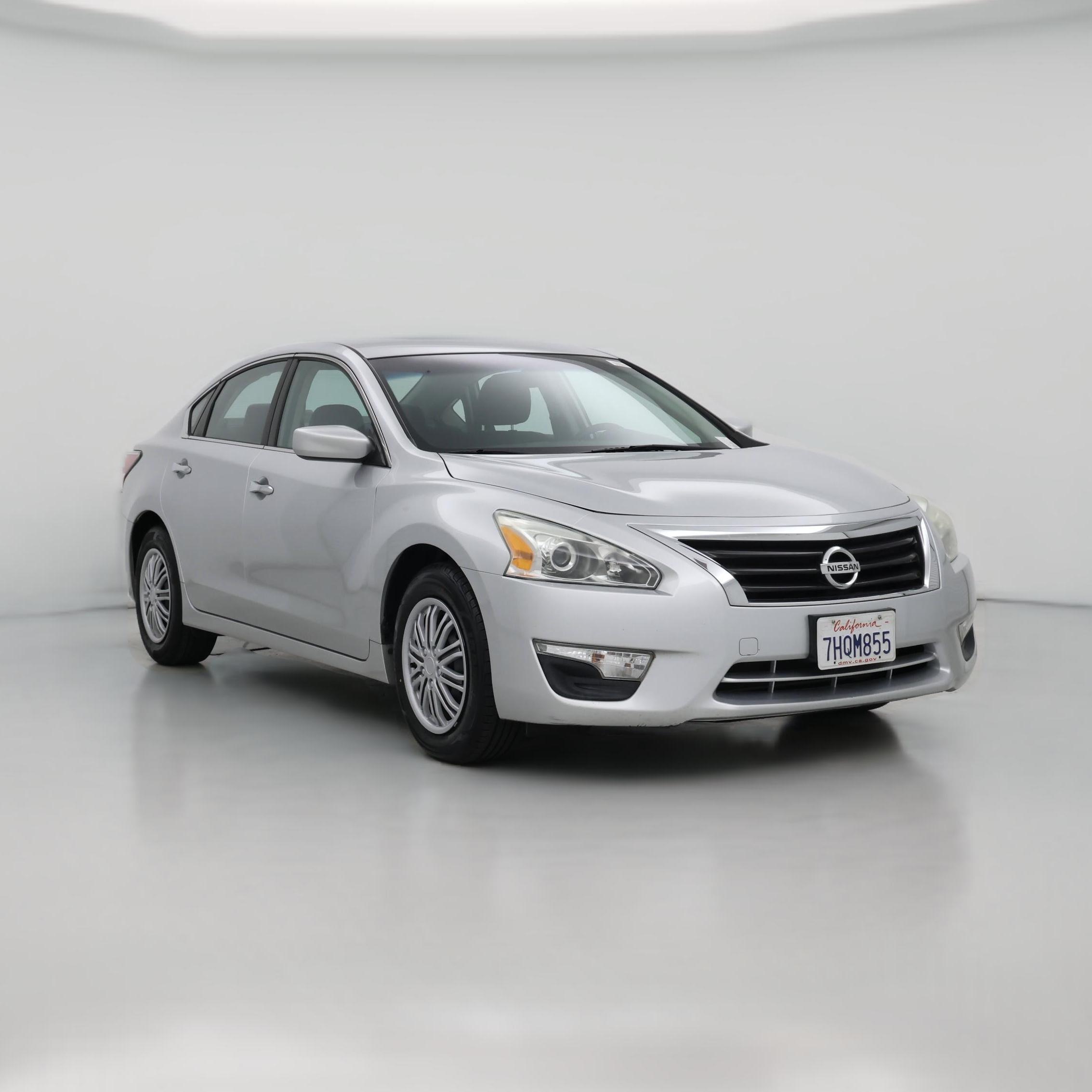Thumbnail: 2015 Nissan Altima - 1