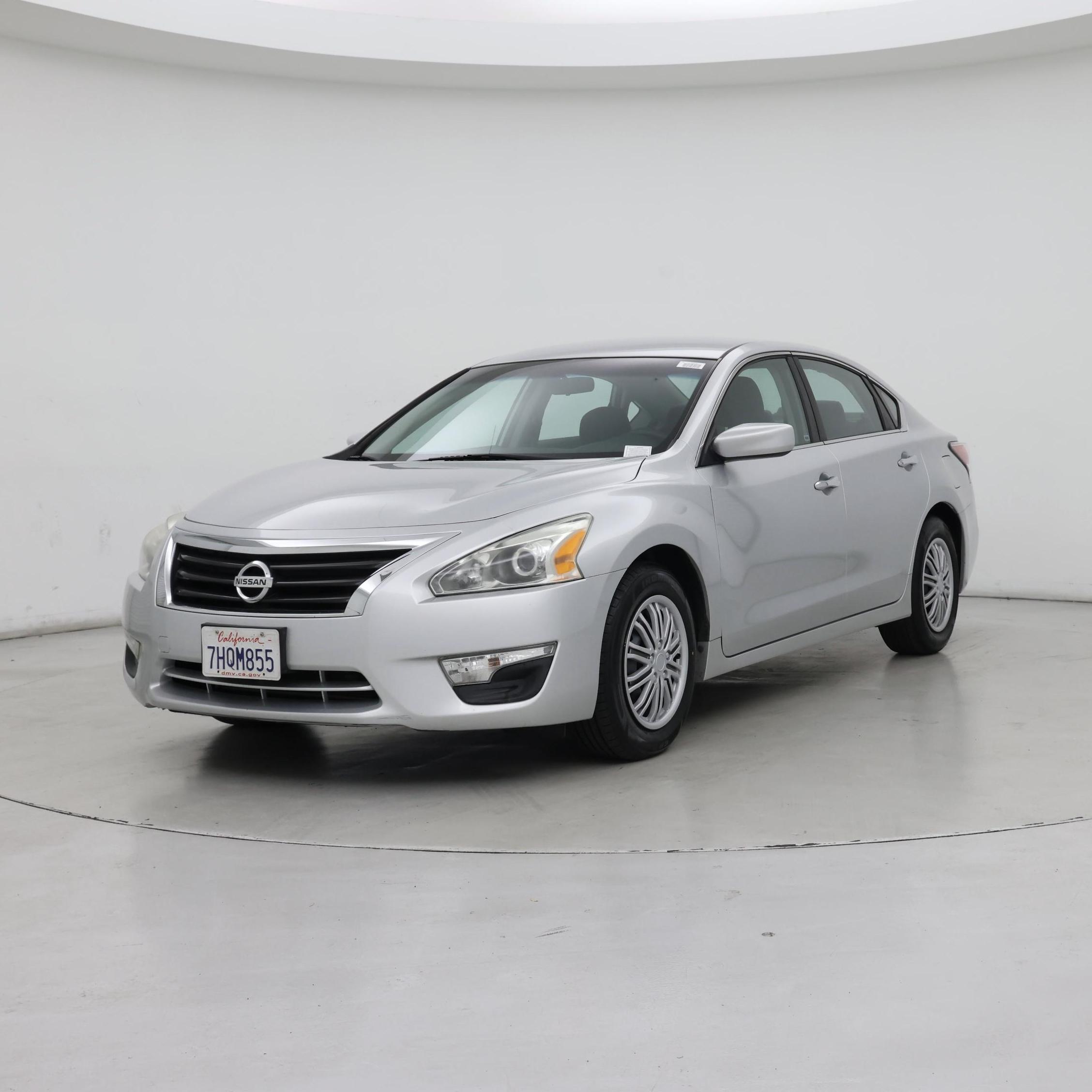 Thumbnail: 2015 Nissan Altima - 4