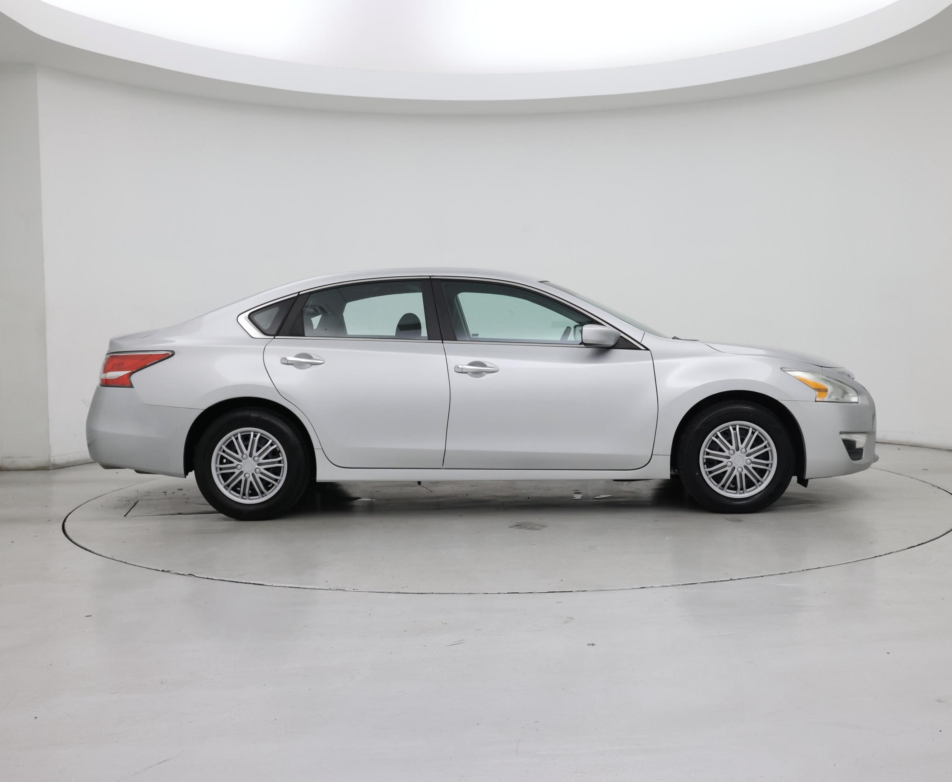 Thumbnail: 2015 Nissan Altima - 7