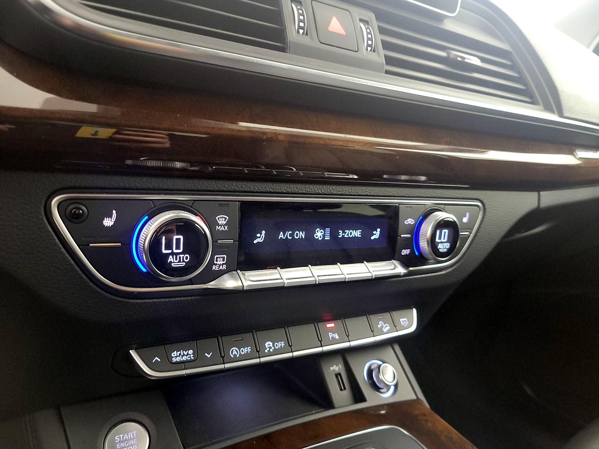 Thumbnail: 2020 Audi Q5 - 17