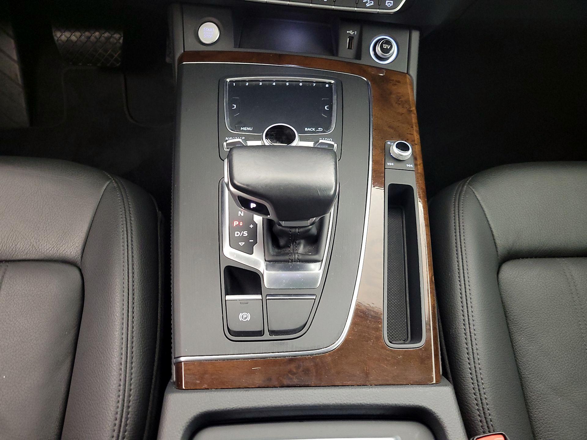 Thumbnail: 2020 Audi Q5 - 18