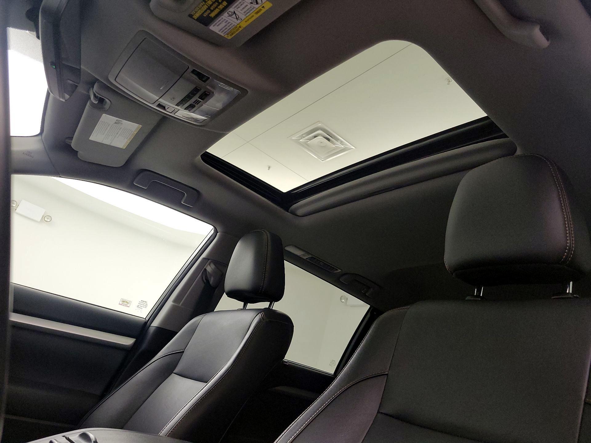Thumbnail: 2017 Toyota Highlander - 20