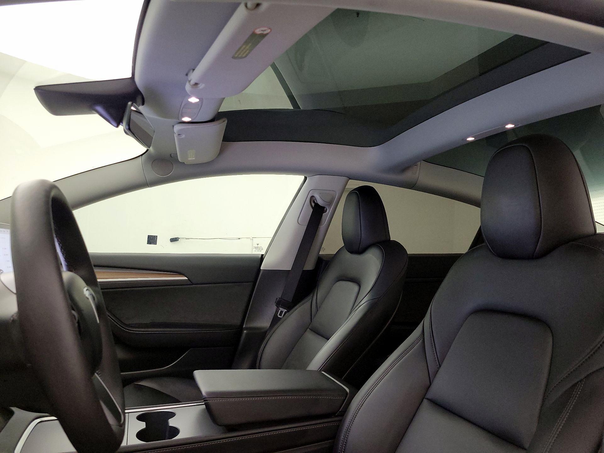 Thumbnail: 2023 Tesla Model 3 - 18