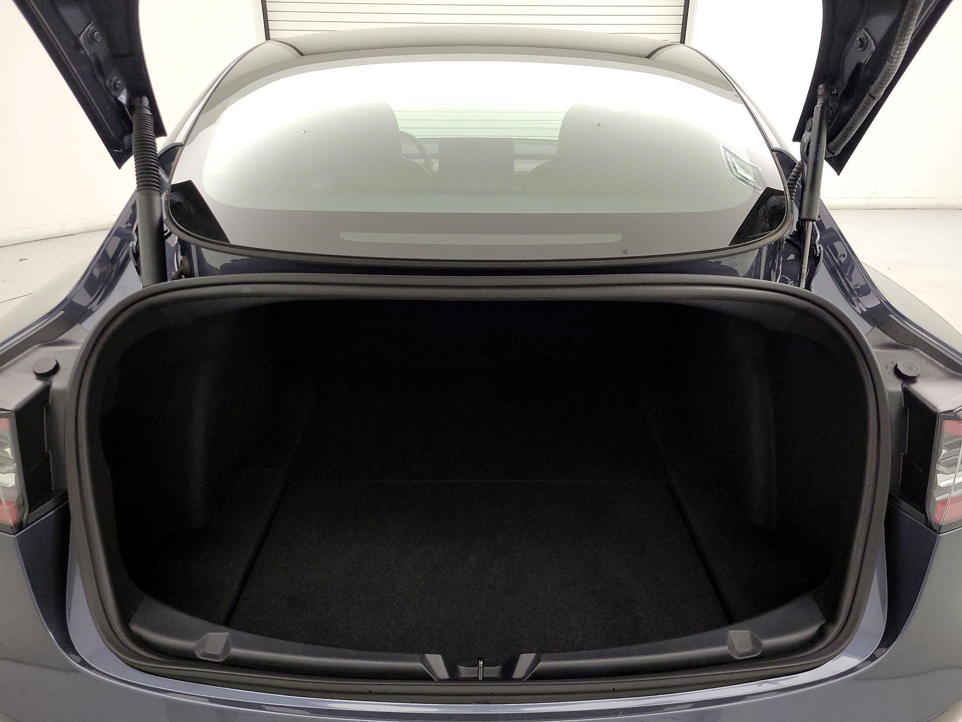 Thumbnail: 2023 Tesla Model 3 - 20
