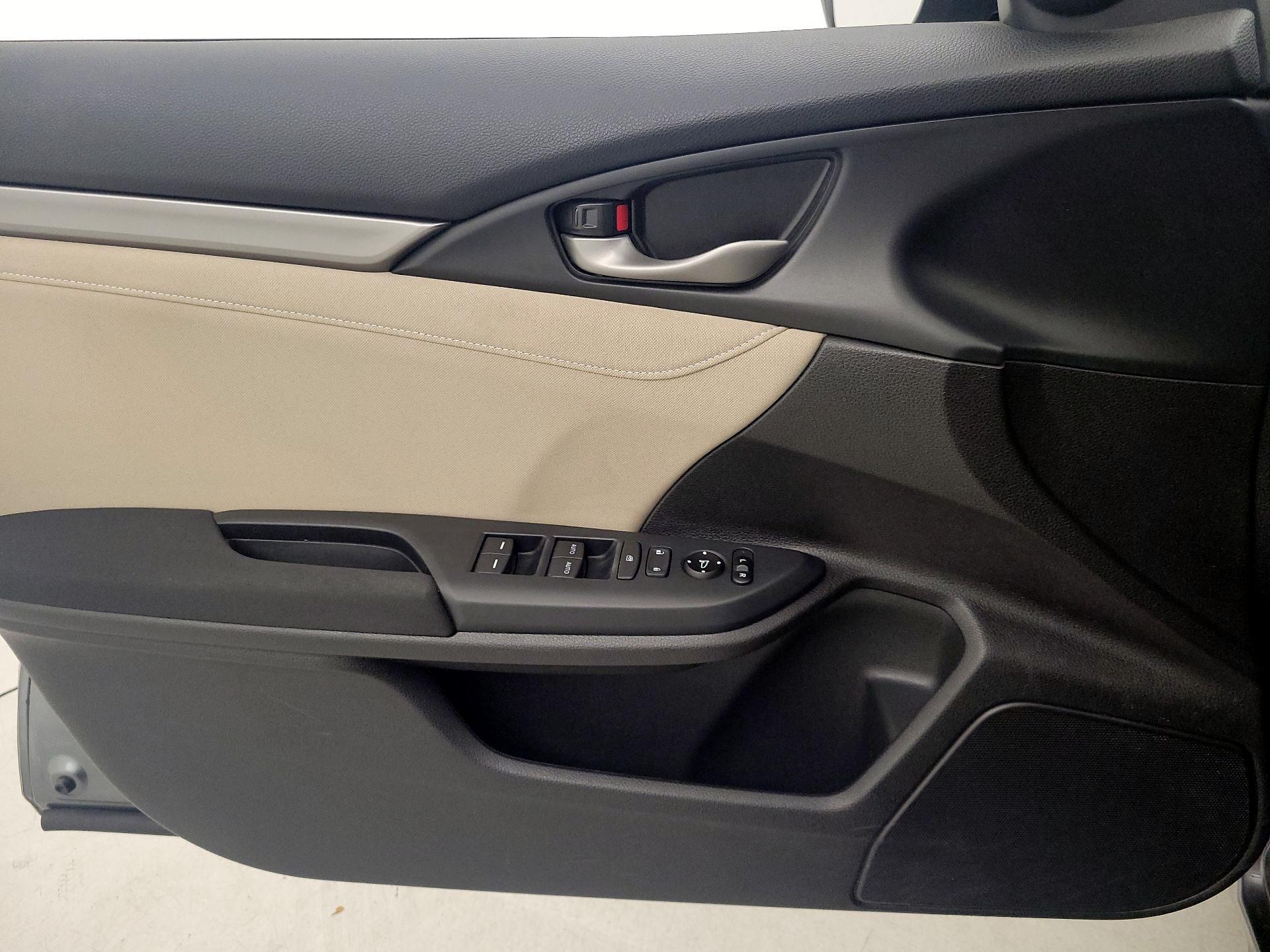 Thumbnail: 2019 Honda Civic - 12