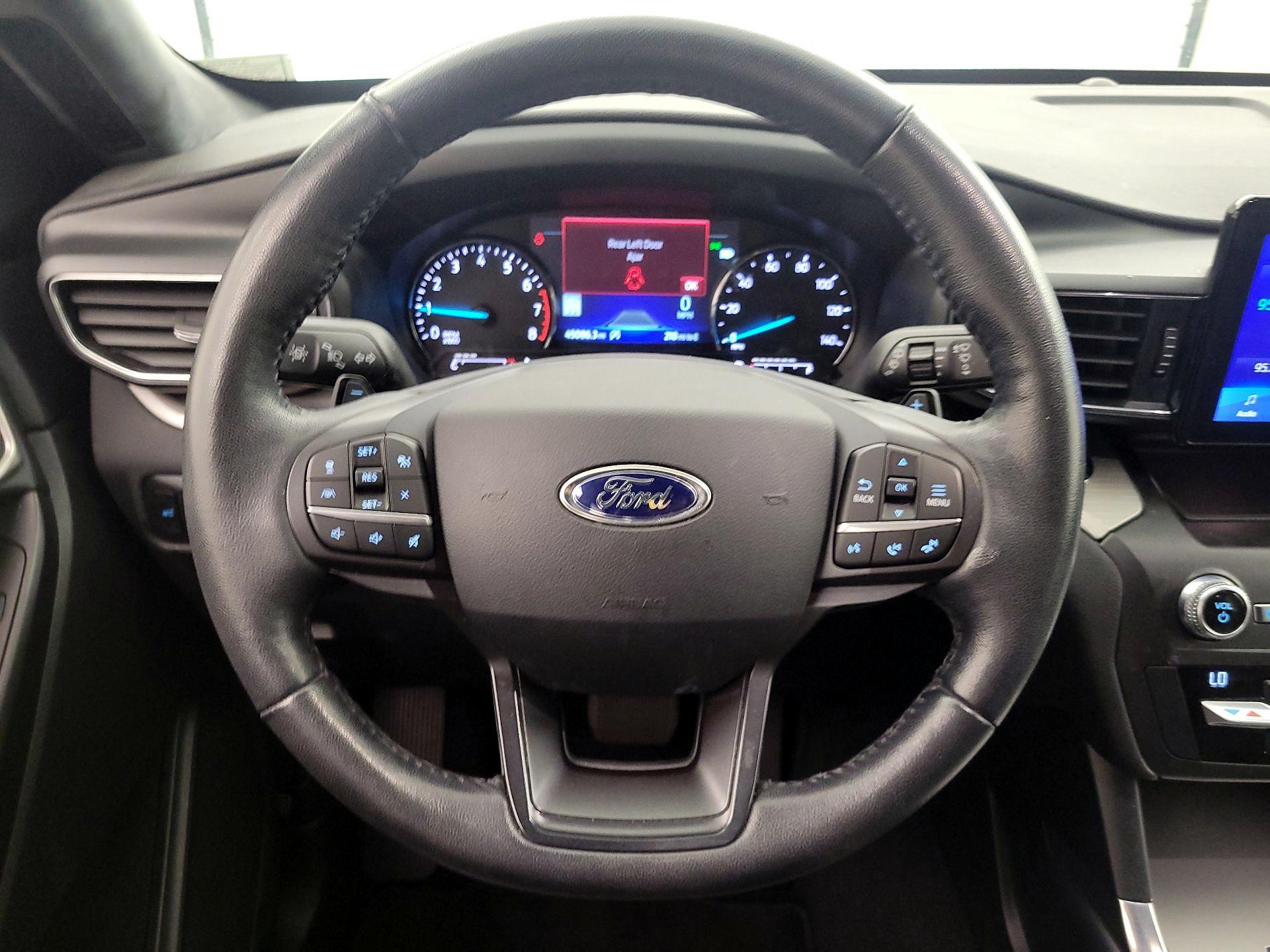 Thumbnail: 2020 Ford Explorer - 10