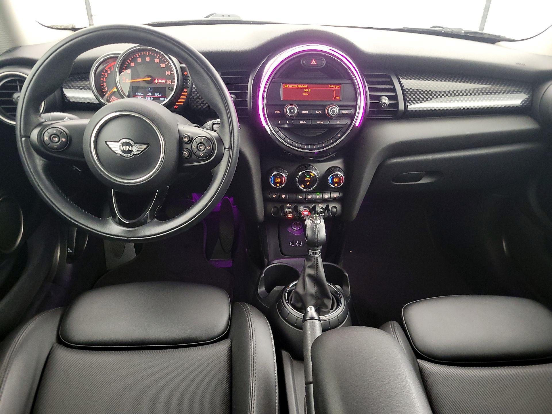 Thumbnail: 2015 MINI Cooper Hardtop - 9