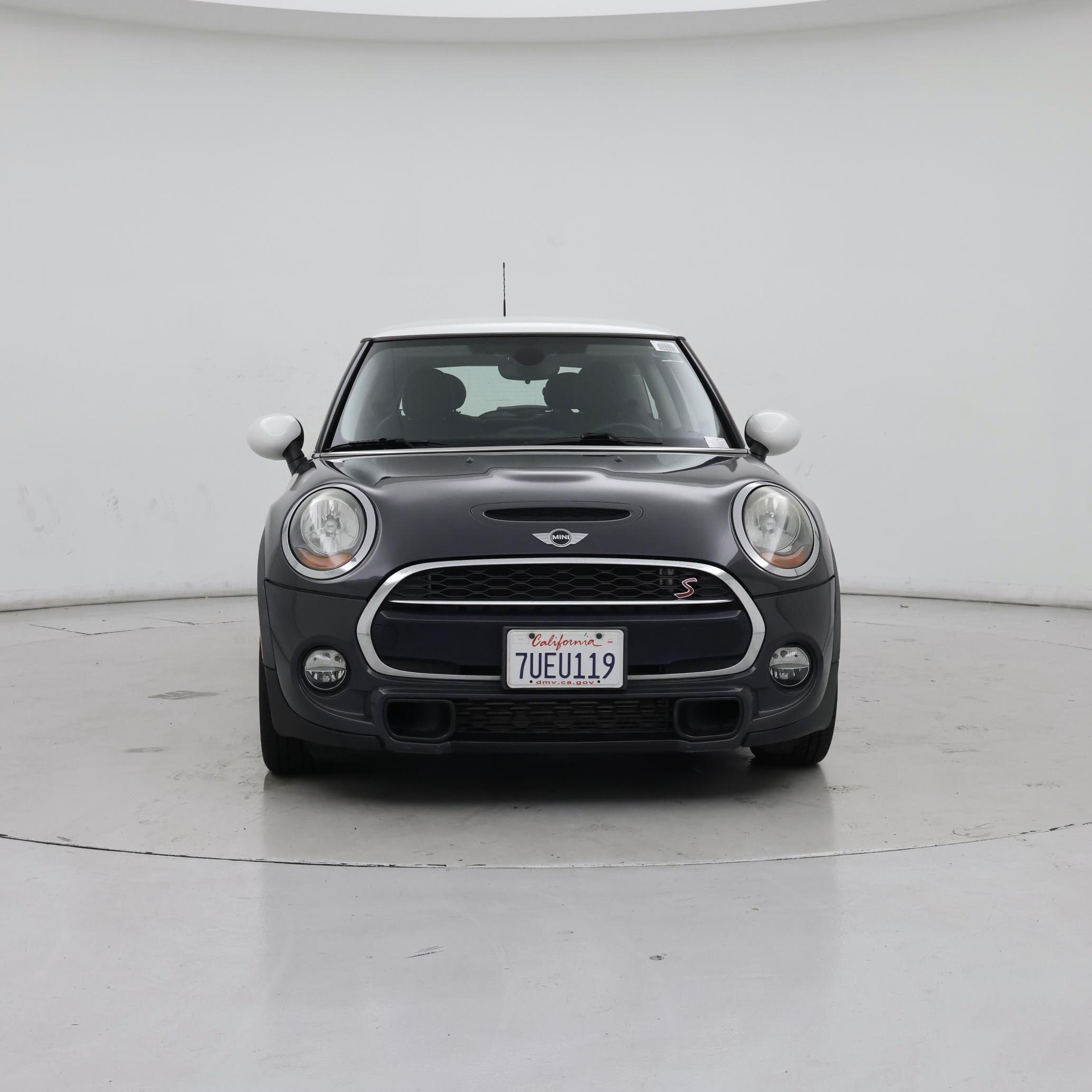 Thumbnail: 2015 MINI Cooper Hardtop - 5