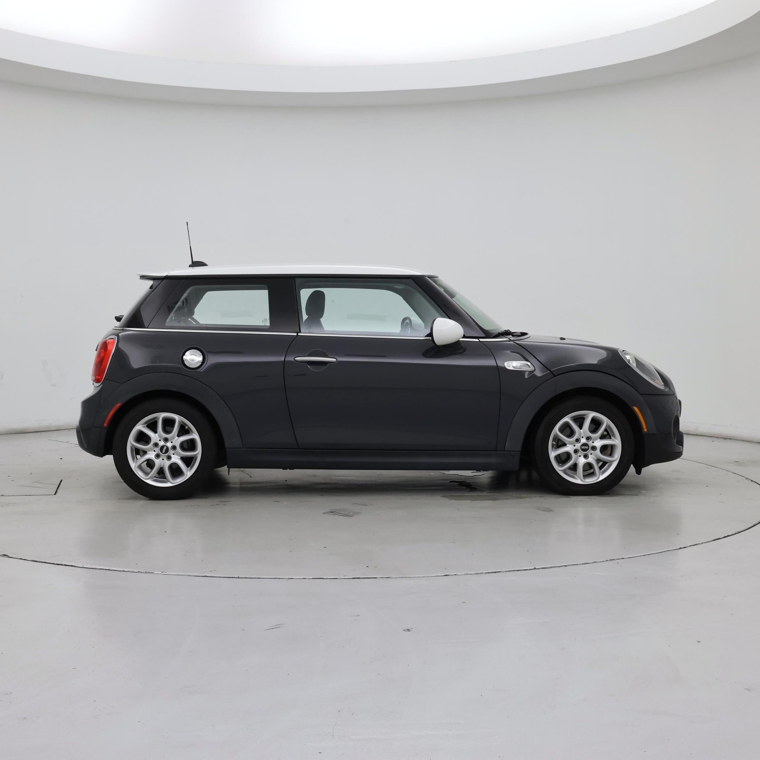 Thumbnail: 2015 MINI Cooper Hardtop - 7