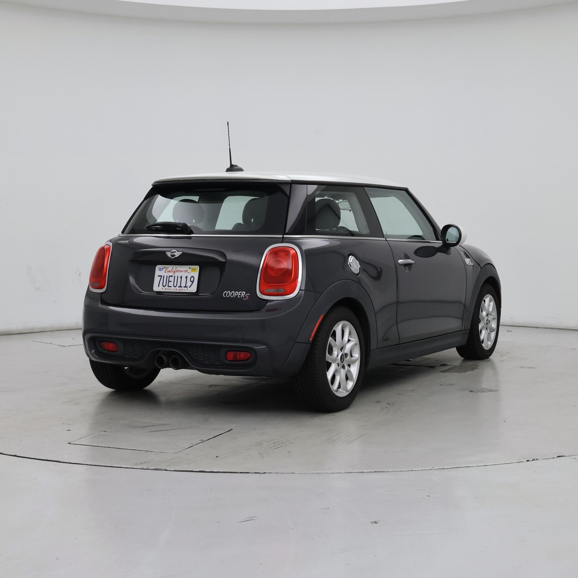 Thumbnail: 2015 MINI Cooper Hardtop - 8