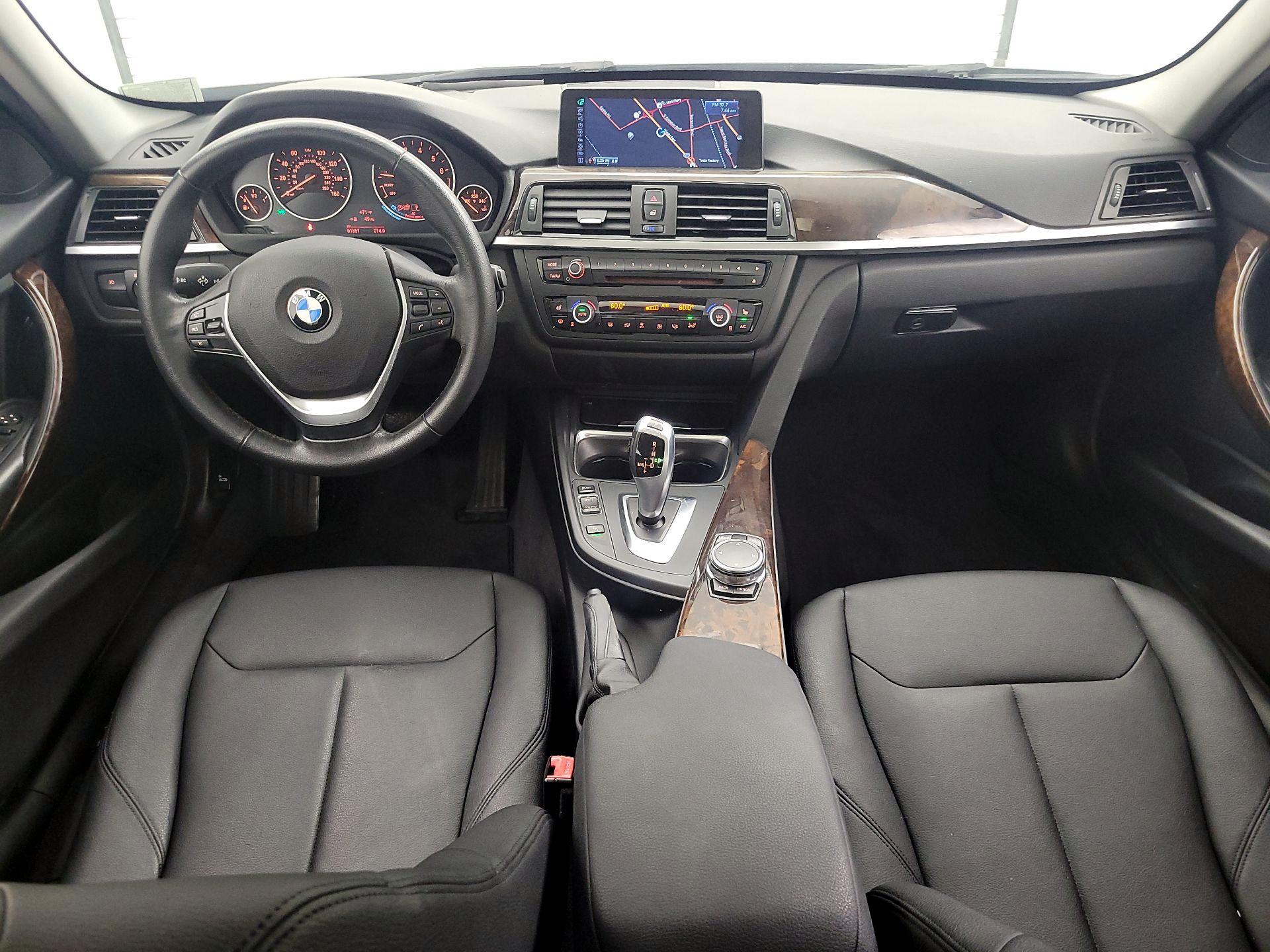 Thumbnail: 2015 BMW 3 Series - 9