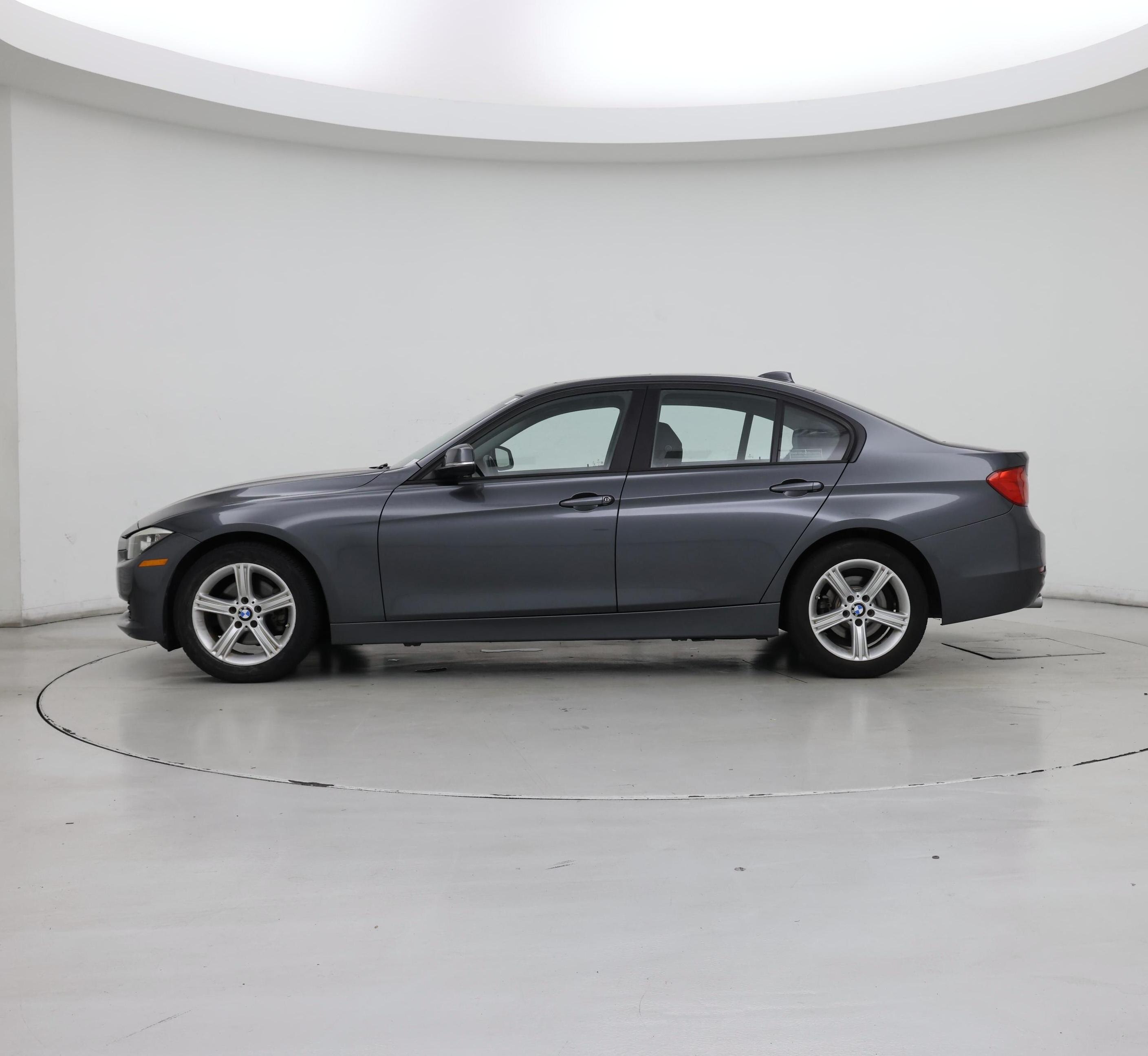 Thumbnail: 2015 BMW 3 Series - 3