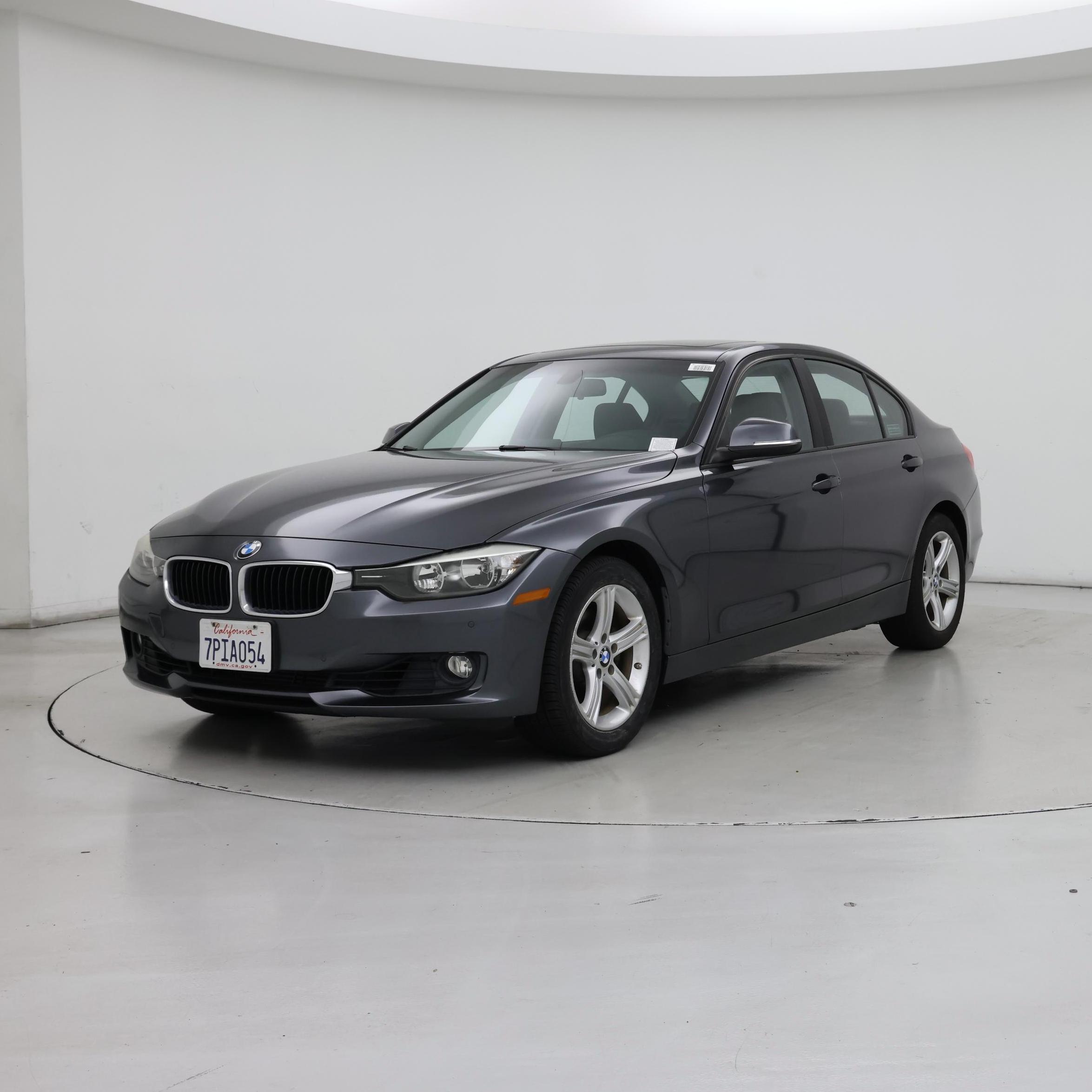 Thumbnail: 2015 BMW 3 Series - 4