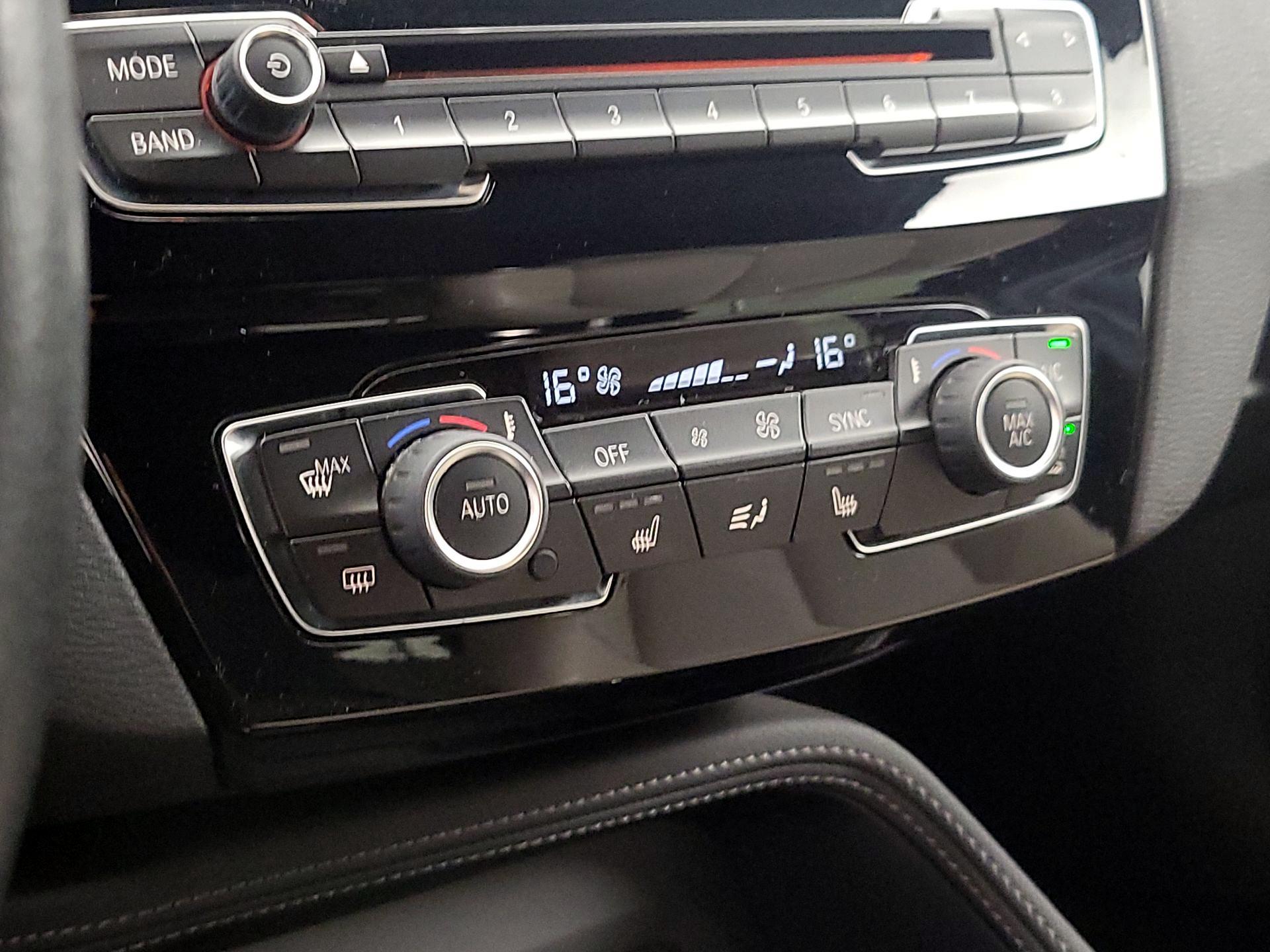 Thumbnail: 2017 BMW X1 - 16