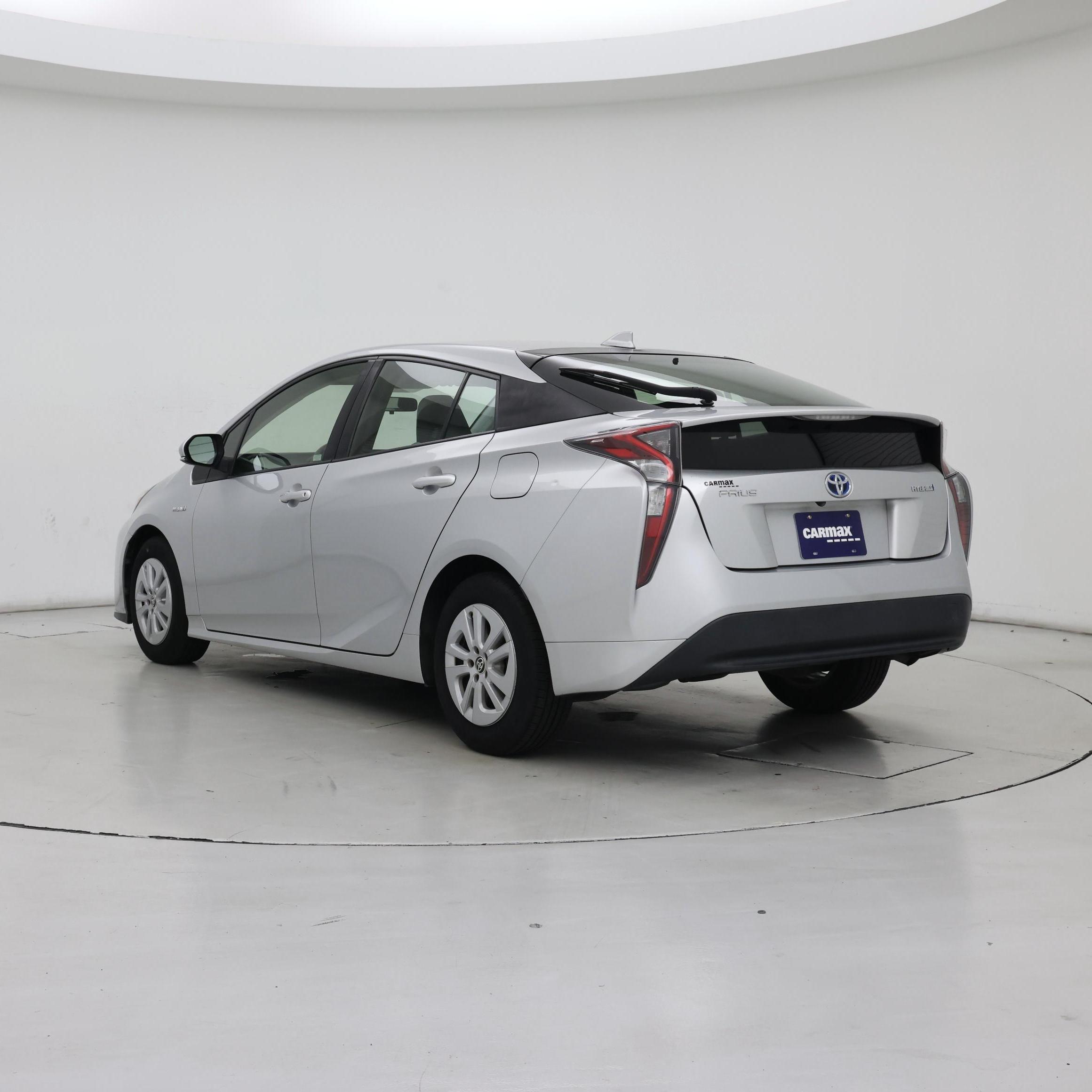 Thumbnail: 2016 Toyota Prius - 2