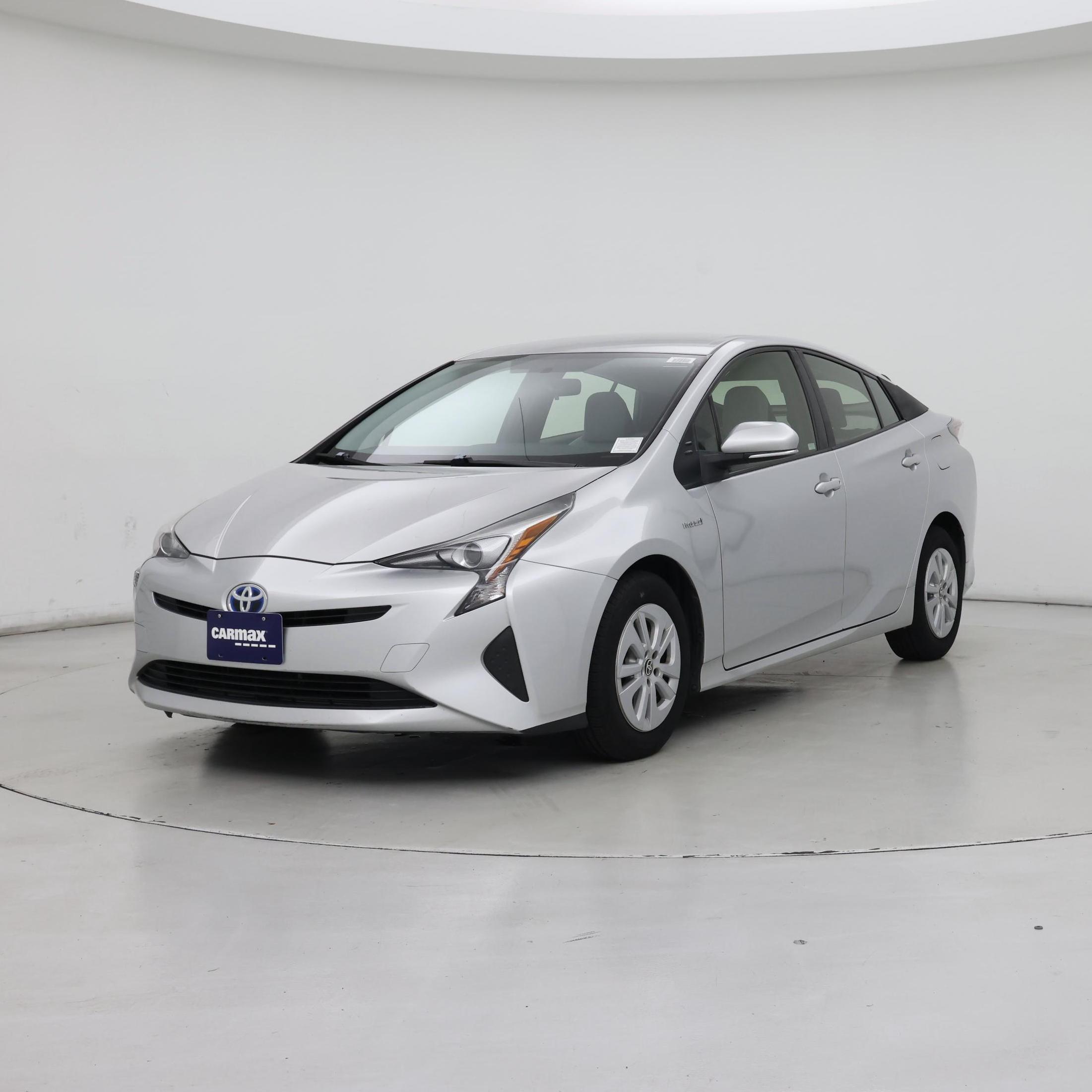 Thumbnail: 2016 Toyota Prius - 4