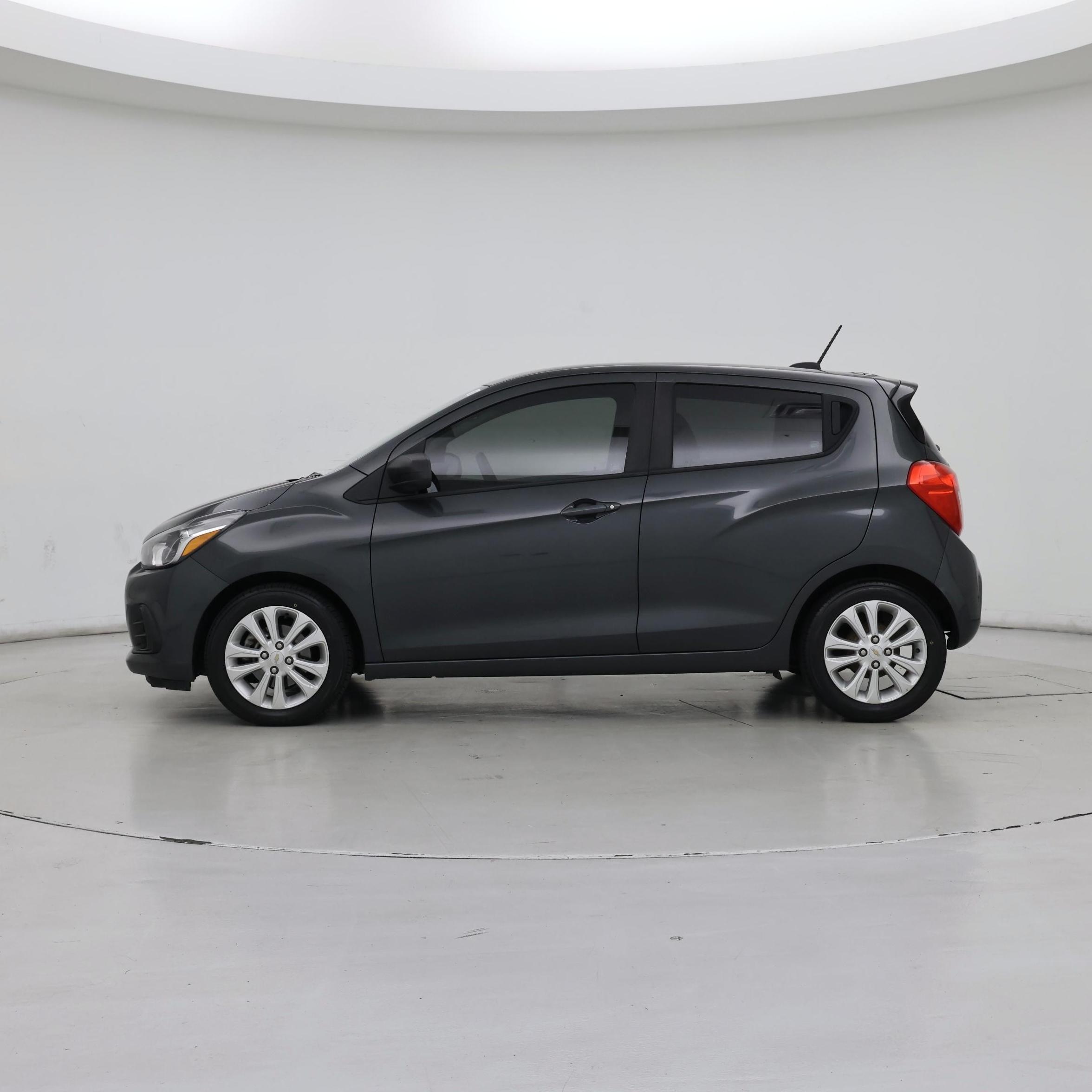 Thumbnail: 2017 Chevrolet Spark - 3