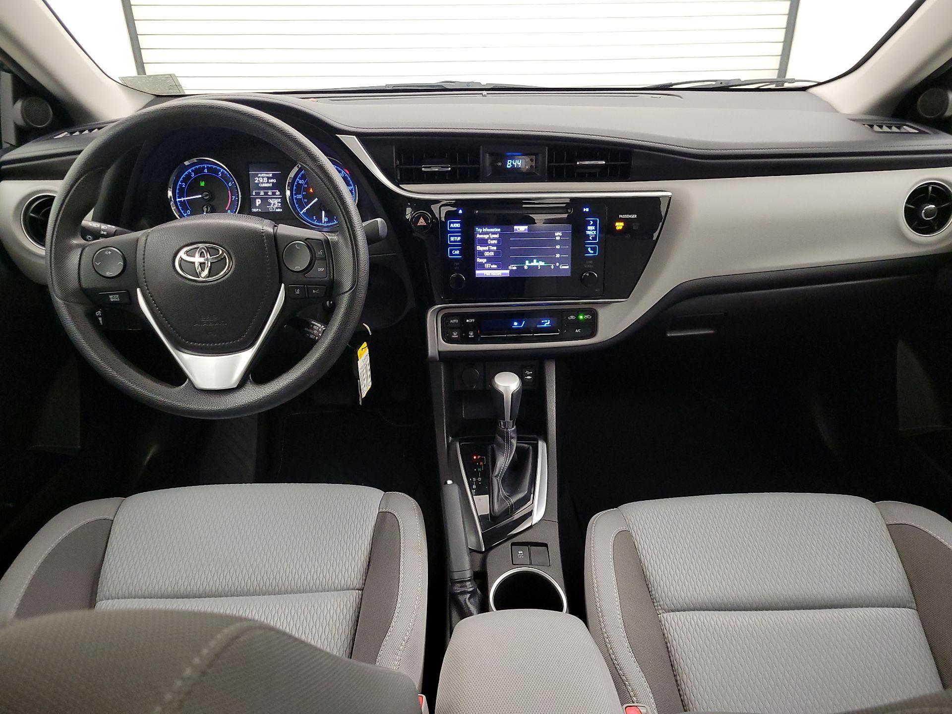 Thumbnail: 2017 Toyota Corolla - 9