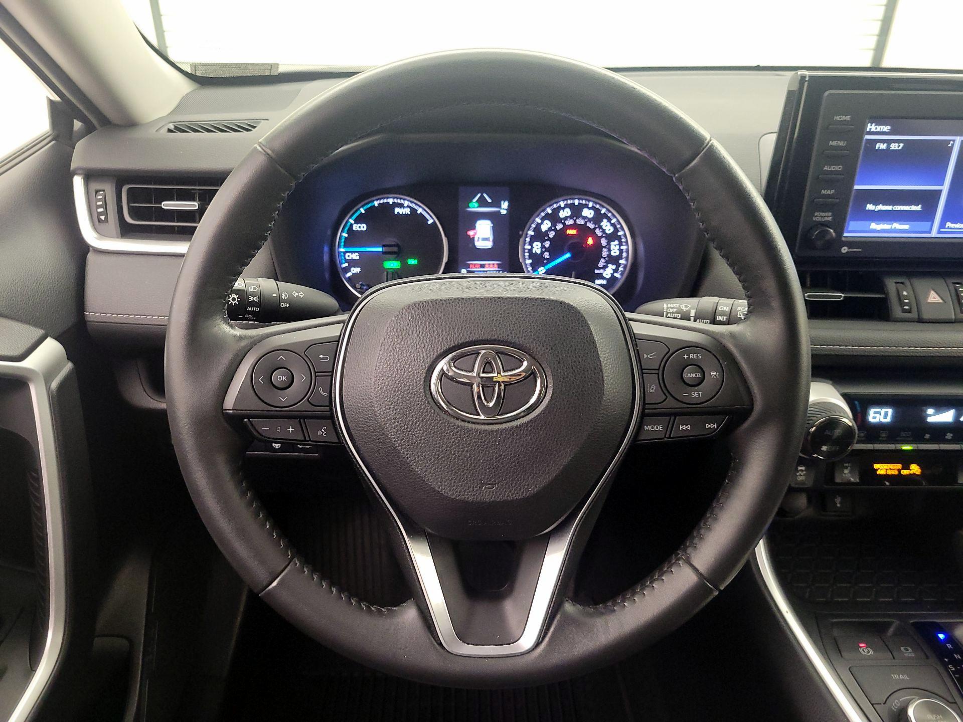 Thumbnail: 2022 Toyota RAV4 - 10