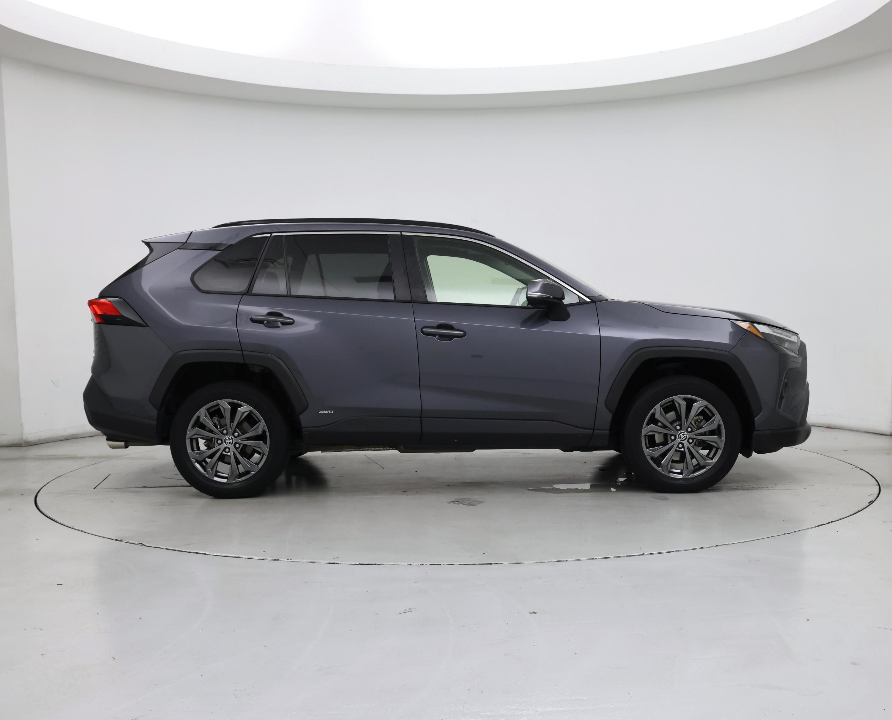 Thumbnail: 2022 Toyota RAV4 - 7