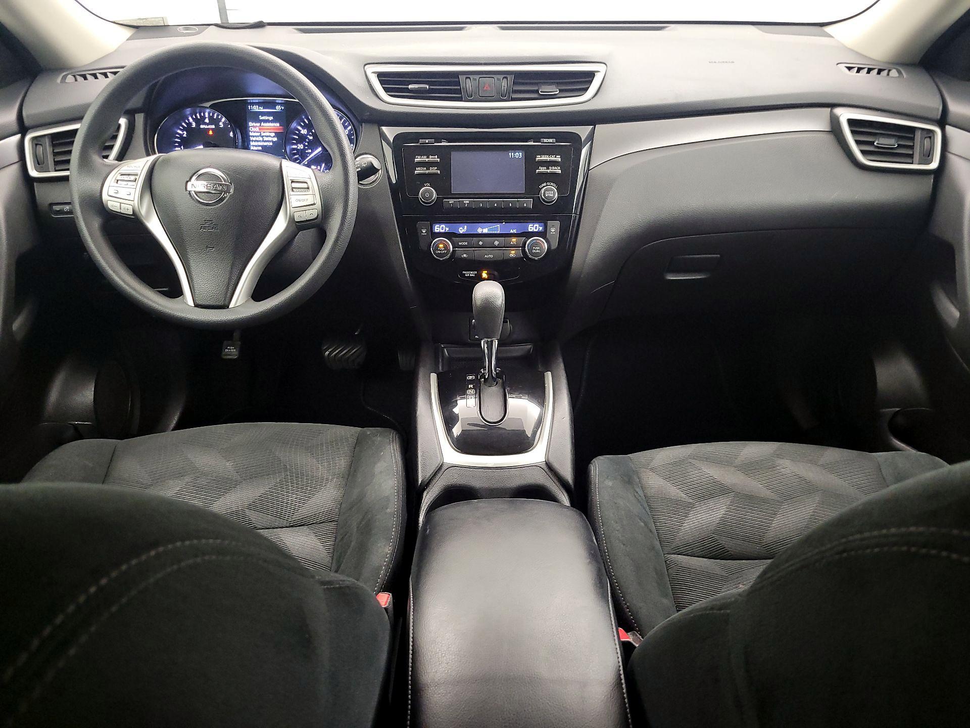 Thumbnail: 2016 Nissan Rogue - 9