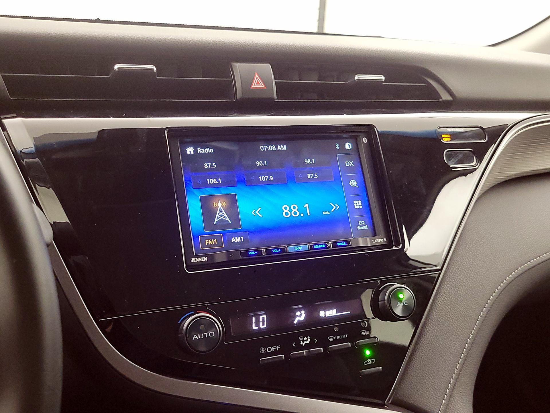 Thumbnail: 2019 Toyota Camry - 15