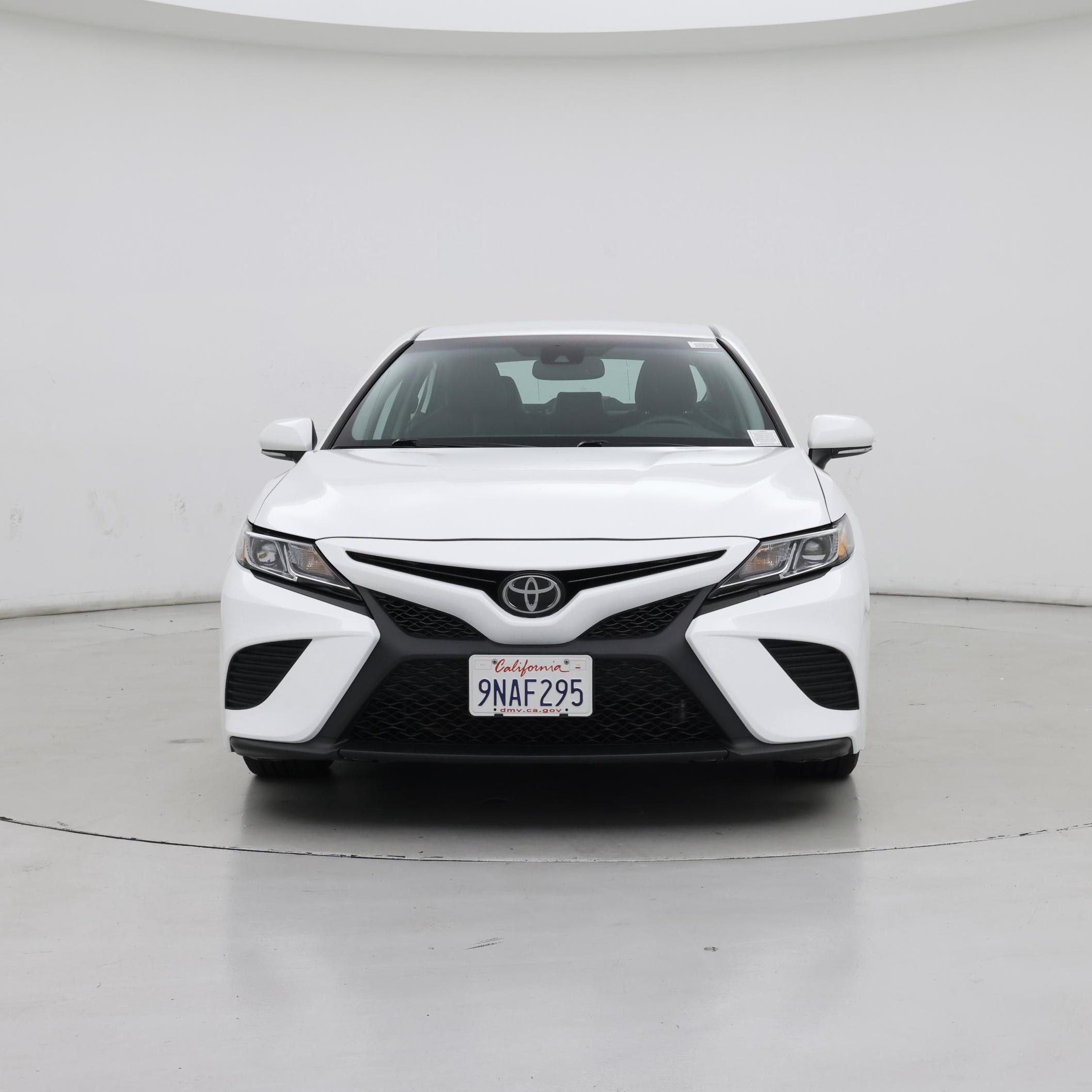 Thumbnail: 2019 Toyota Camry - 5