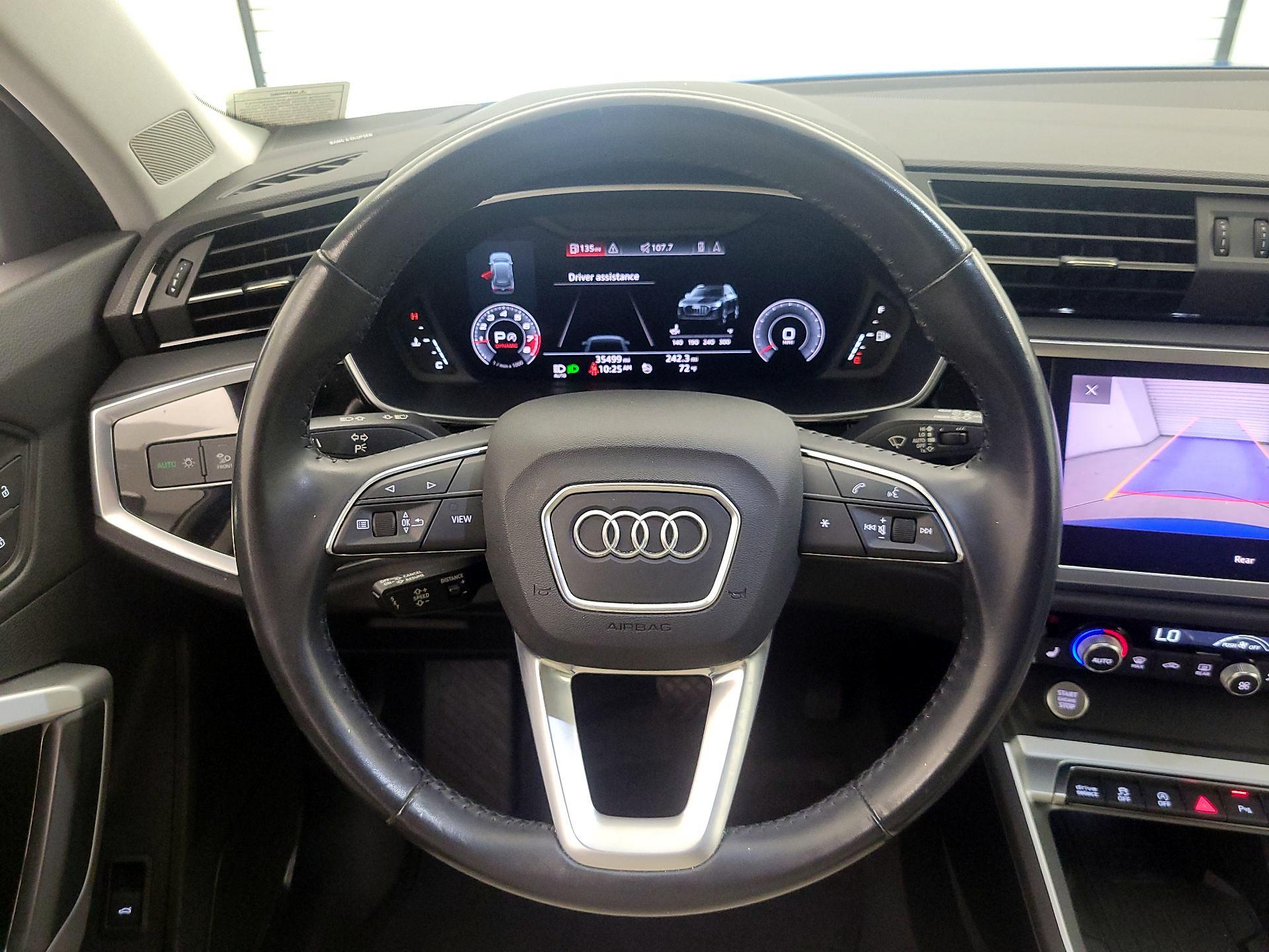 Thumbnail: 2020 Audi Q3 - 10