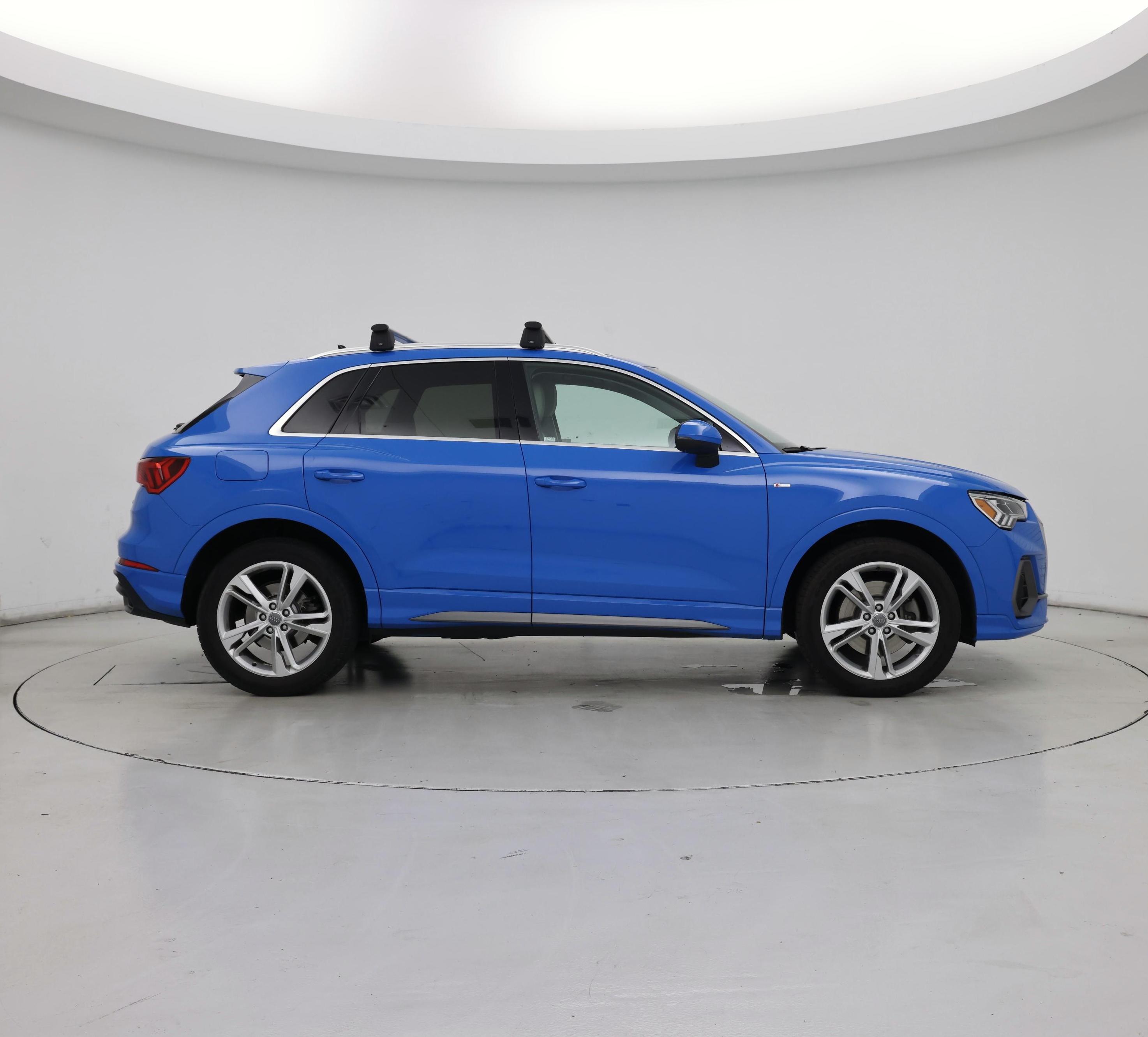 Thumbnail: 2020 Audi Q3 - 7