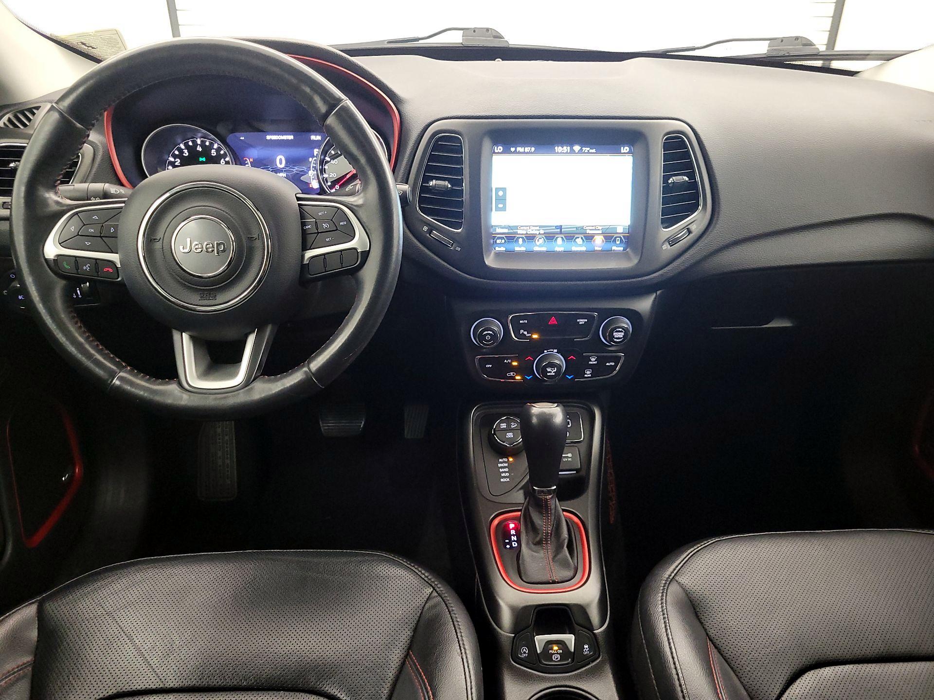 Thumbnail: 2020 Jeep Compass - 9
