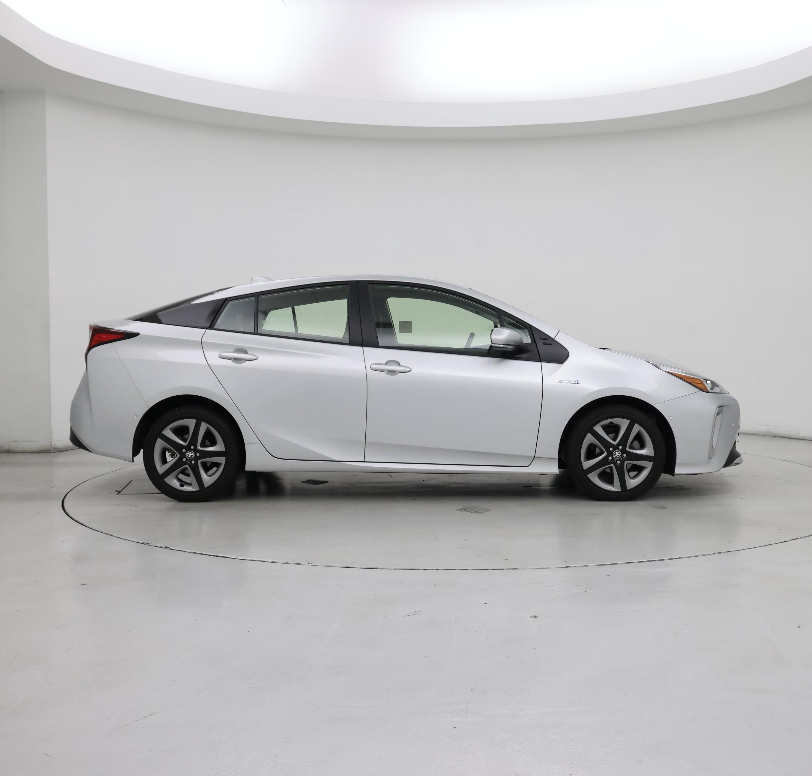 Thumbnail: 2022 Toyota Prius - 7