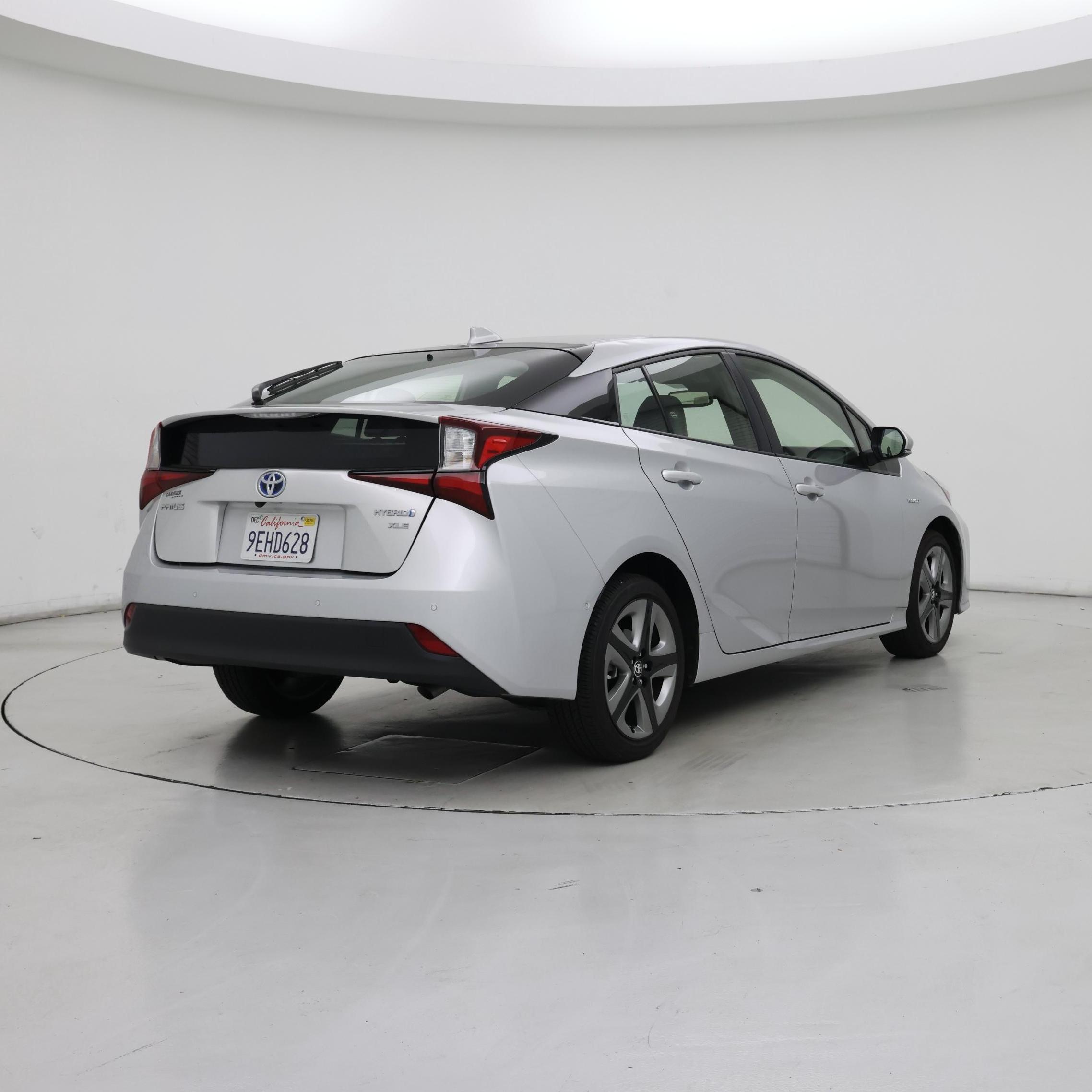Thumbnail: 2022 Toyota Prius - 8