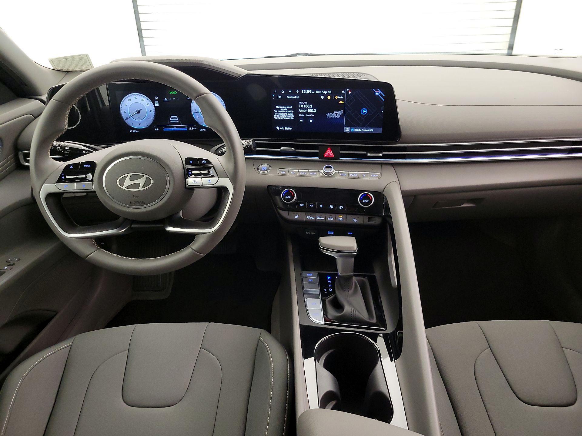 Thumbnail: 2024 Hyundai Elantra - 9