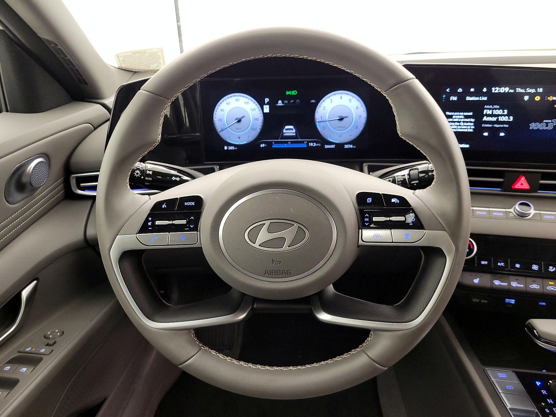 Thumbnail: 2024 Hyundai Elantra - 10