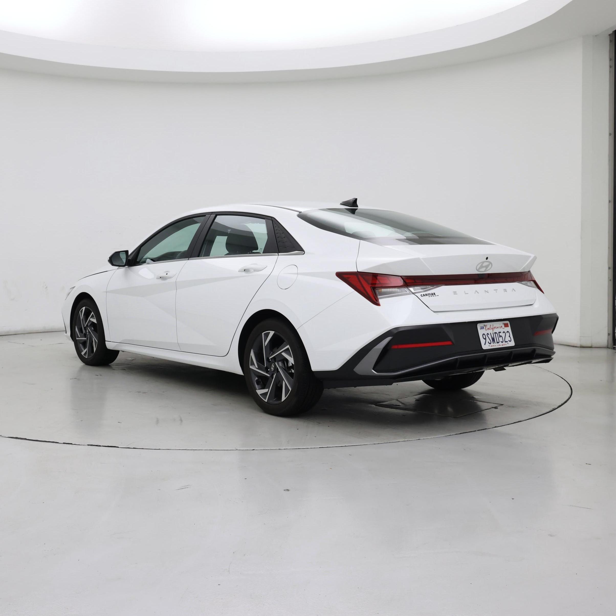 Thumbnail: 2024 Hyundai Elantra - 2