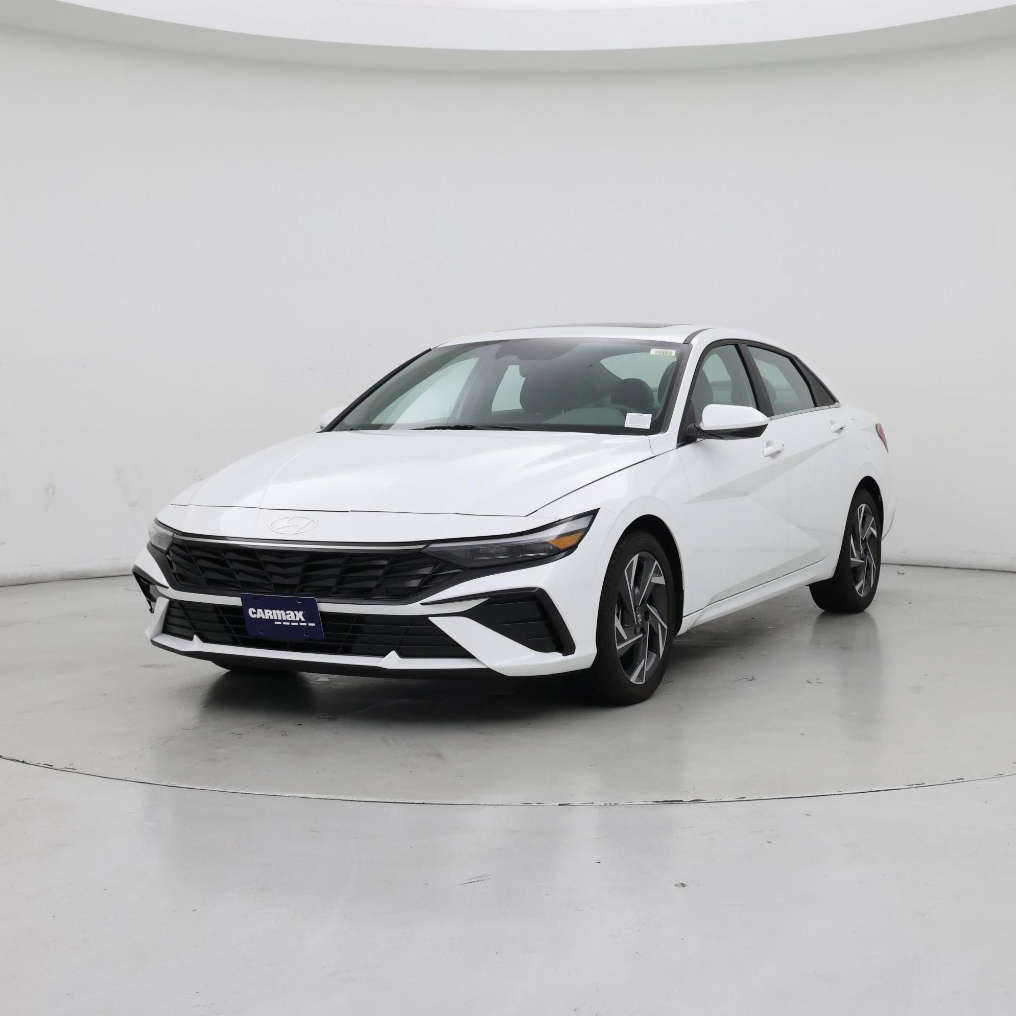 Thumbnail: 2024 Hyundai Elantra - 4