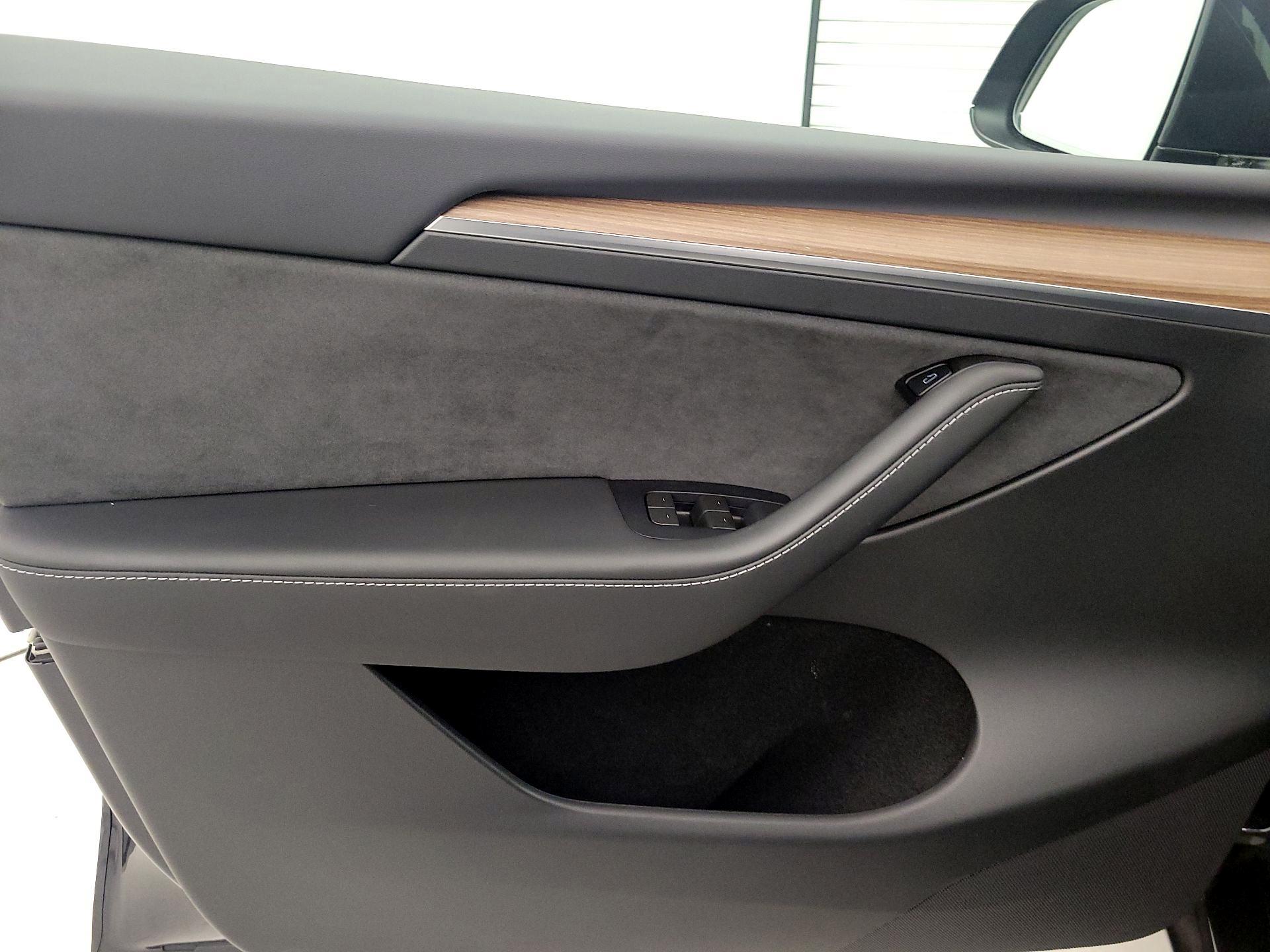 Thumbnail: 2024 Tesla Model Y - 12