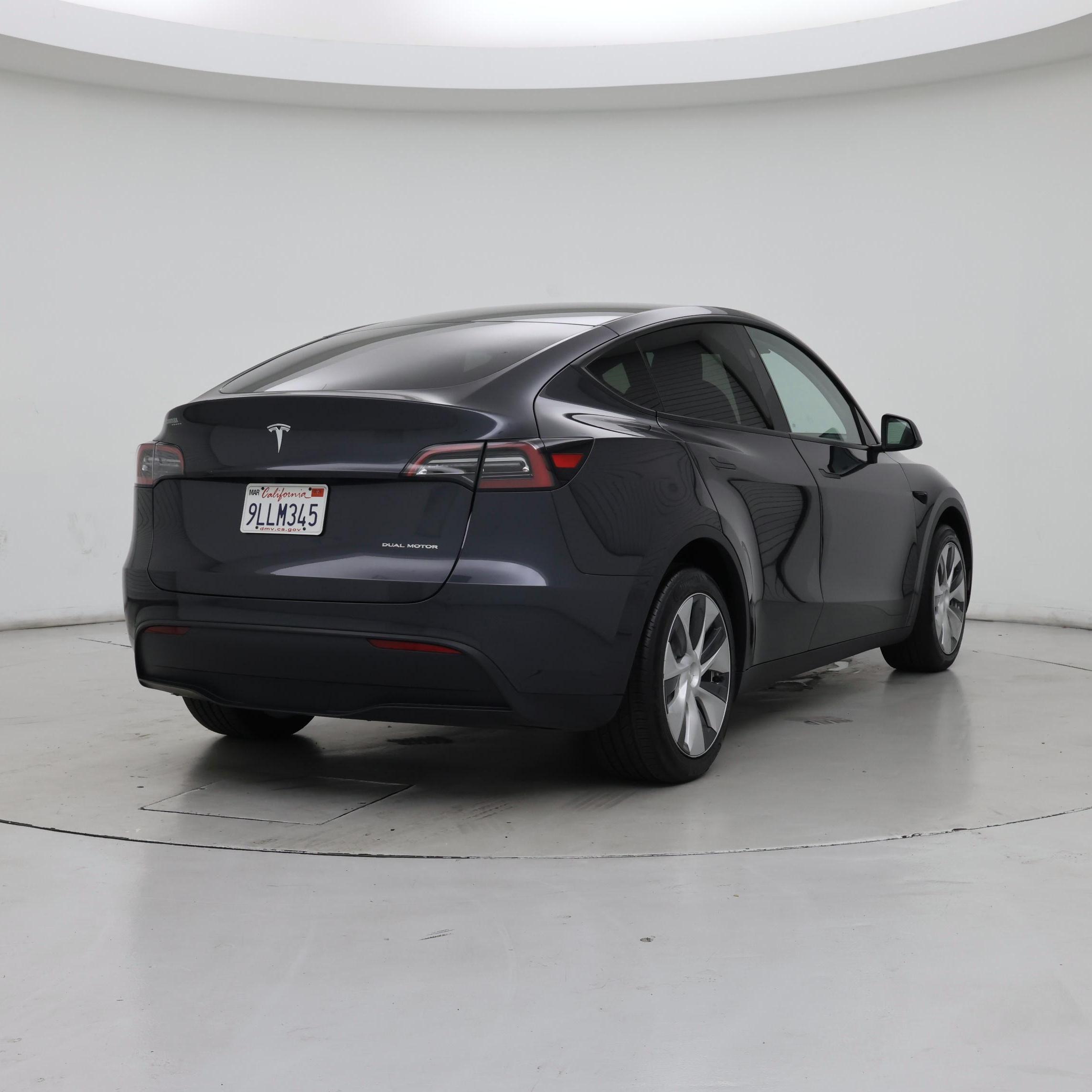 Thumbnail: 2024 Tesla Model Y - 8
